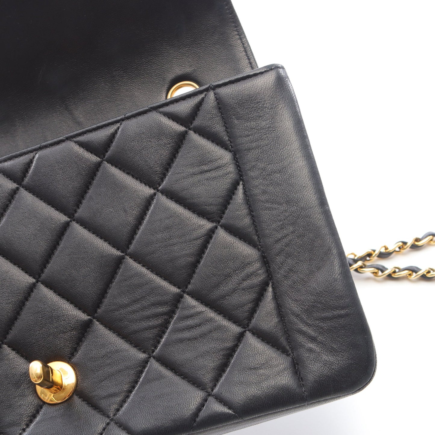 マトラッセ ダイアナフラップ チェーンショルダーバッグ ラムスキン ブラック ゴールド金具 シャネル バッグ CHANEL