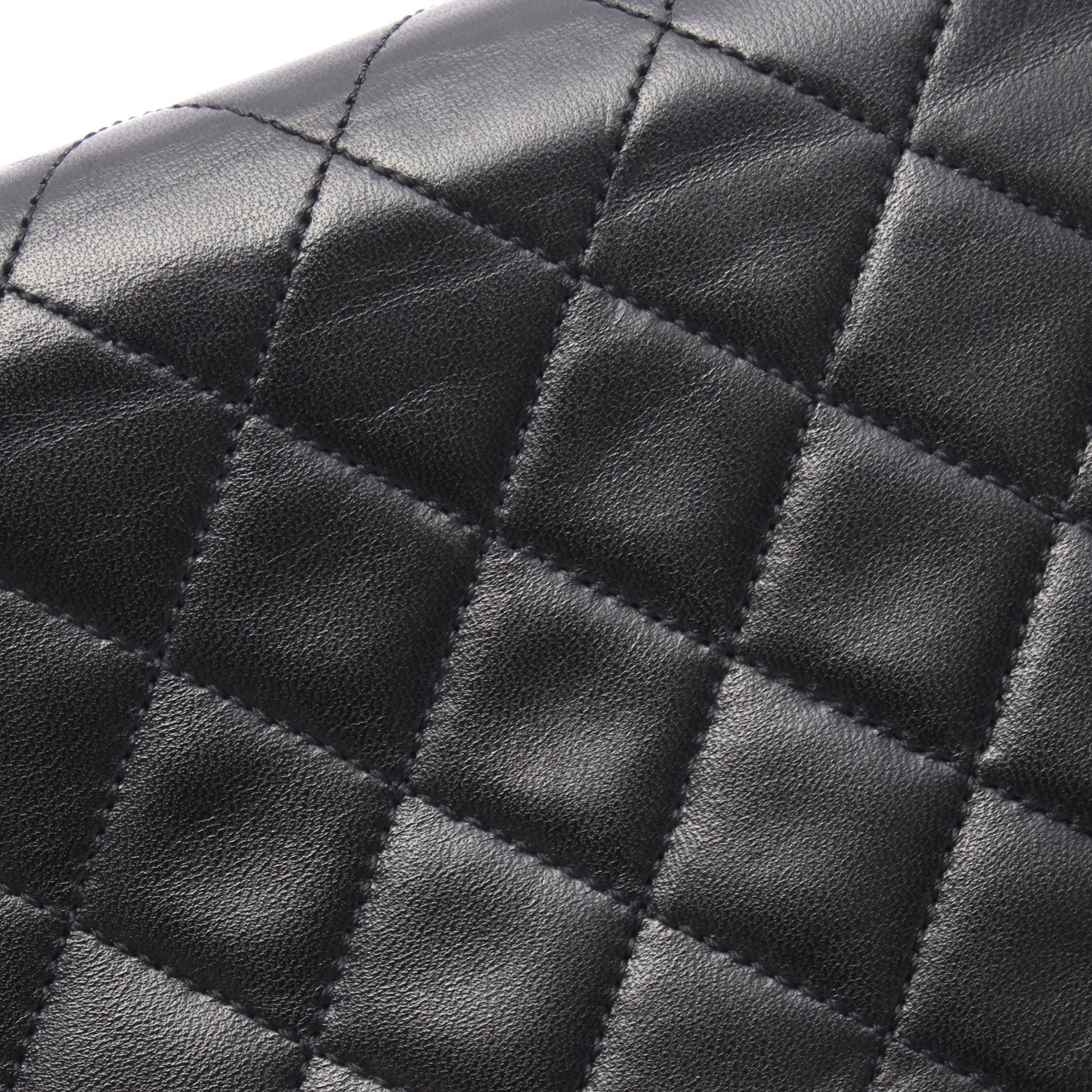 マトラッセ シングルフラップ チェーンショルダーバッグ ラムスキン ブラック ゴールド金具 シャネル バッグ CHANEL