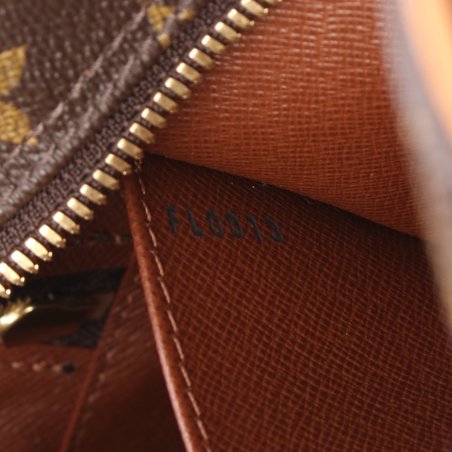 シテMM モノグラム ショルダーバッグ PVC レザー ブラウン ルイヴィトン バッグ LOUIS VUITTON