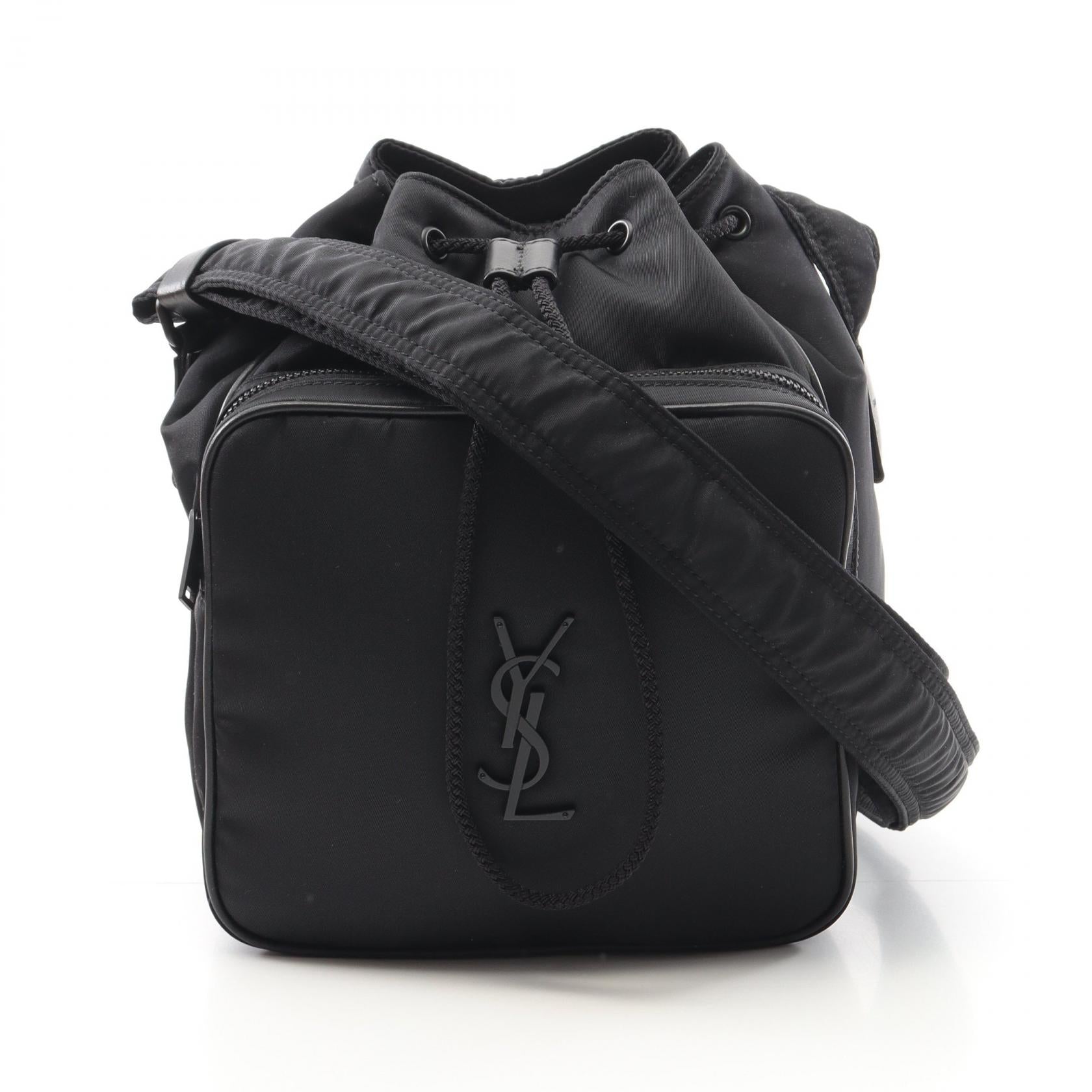 SAINT LAURENT ニキショルダーバッグ Saint Laurent ニキ ショルダーバッグ L | ブラック | FARFETCH JP