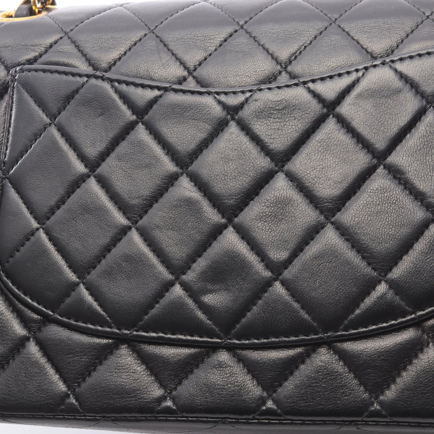 マトラッセ Wフラップ Wチェーンショルダーバッグ ラムスキン ブラック ゴールド金具 シャネル バッグ CHANEL