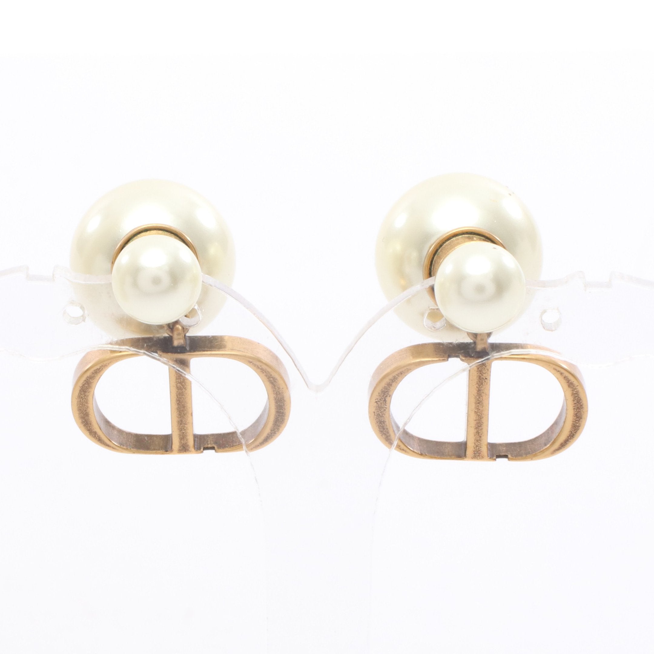 CDロゴ ピアス GP フェイクパール ゴールド オフホワイト クリスチャン