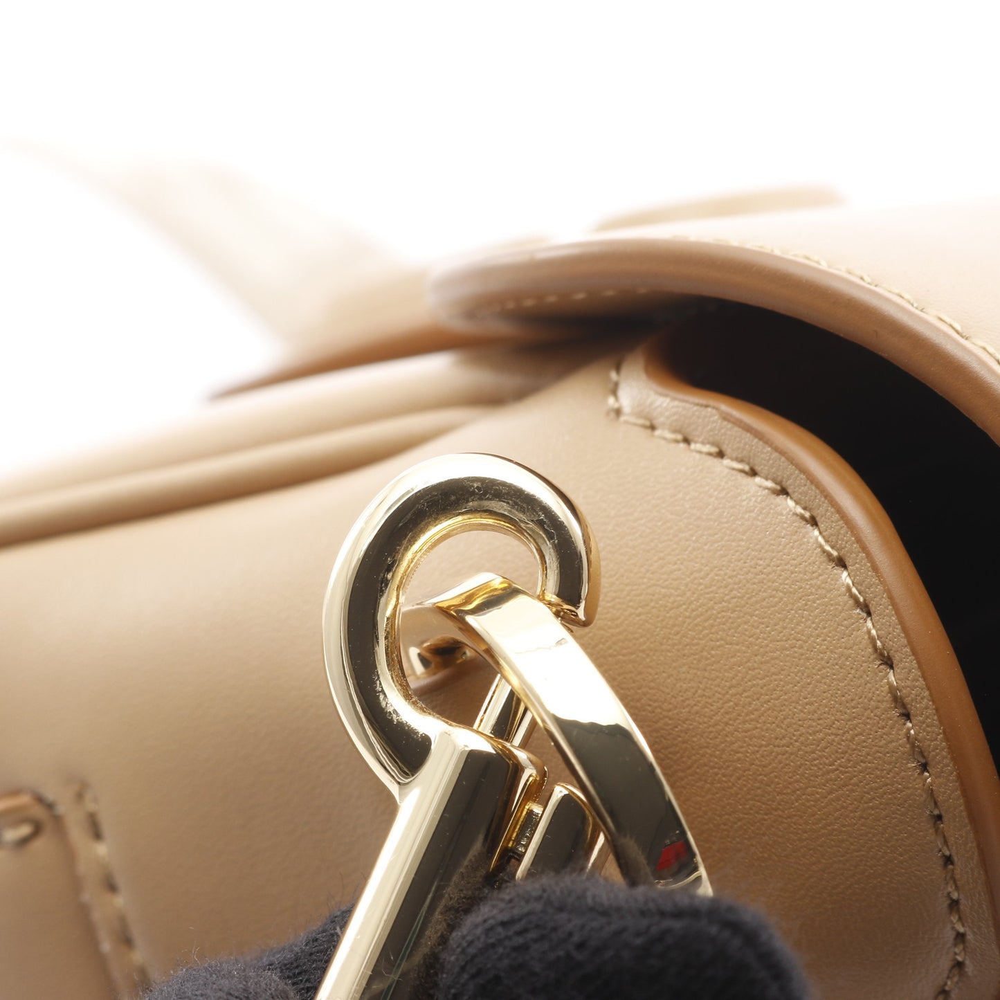 THE J MARC SADDLE BAG ショルダーバッグ レザー ベージュ マークジェイコブス バッグ MARC JACOBS