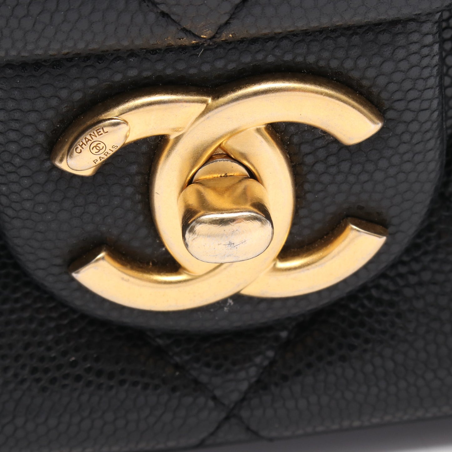 マトラッセ チェーンショルダーバッグ キャビアスキン ブラック ゴールド金具 シャネル バッグ CHANEL