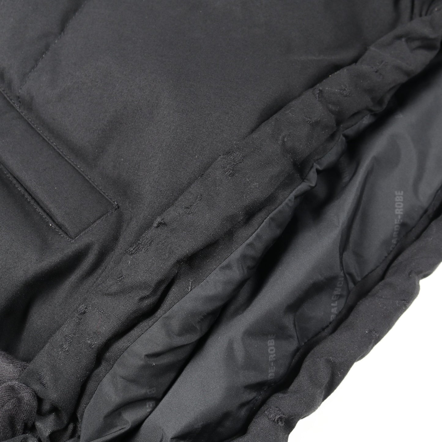 BOXY PUFFER ボクシーパファー ジャケット ナイロン ブラック 中綿 ダメージ加工 バレンシアガ アウター BALENCIAGA