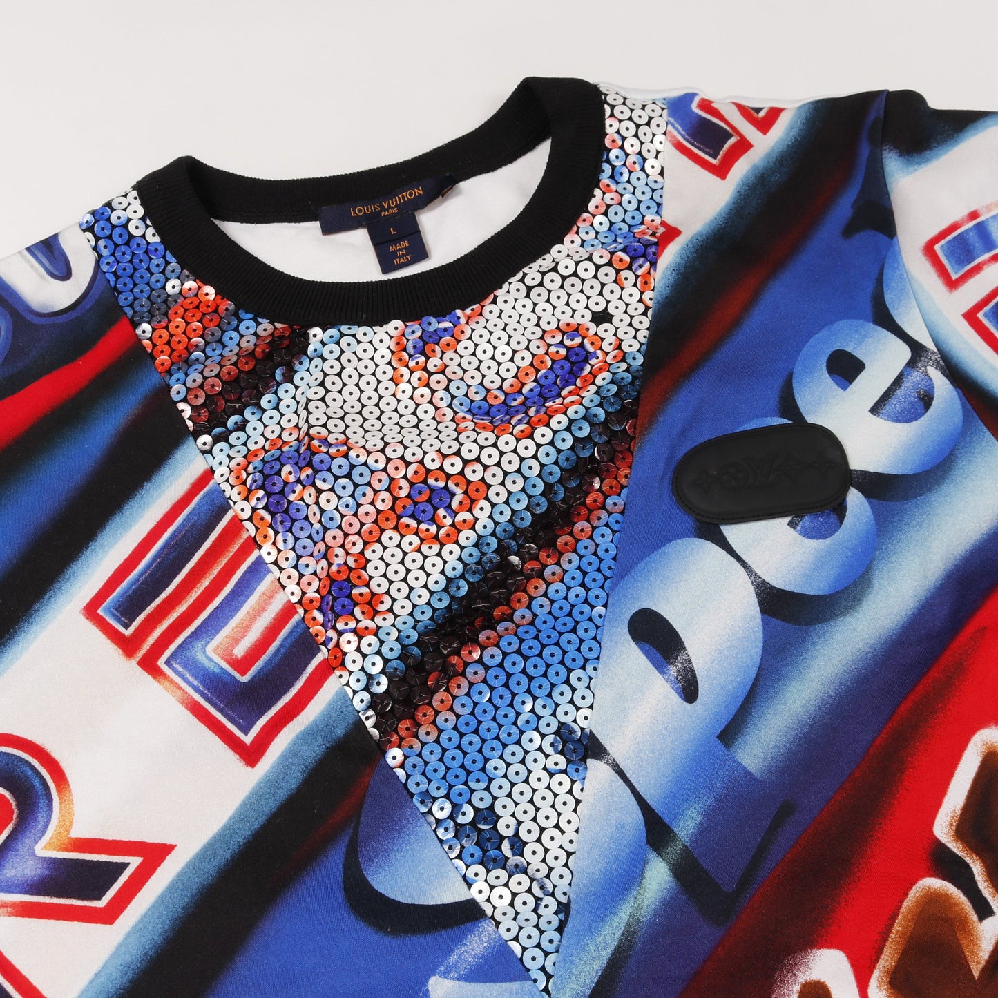 グラフィックプリント ステートメント Tシャツ クルーネック 半袖 コットン ブルー レッド マルチカラー スパンコール ルイヴィトン トップス LOUIS VUITTON