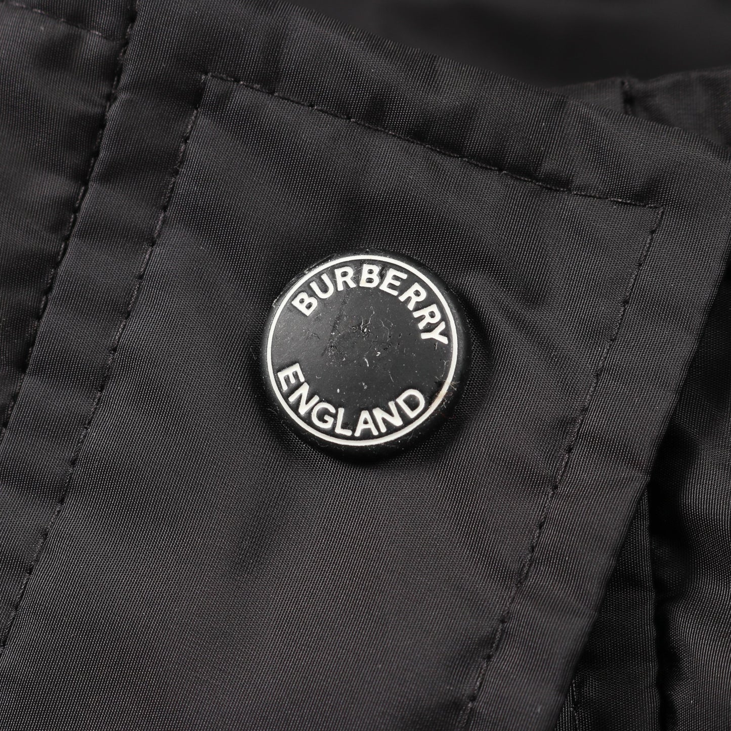 ベスト ハイネック ナイロン ブラック バーバリー アウター BURBERRY