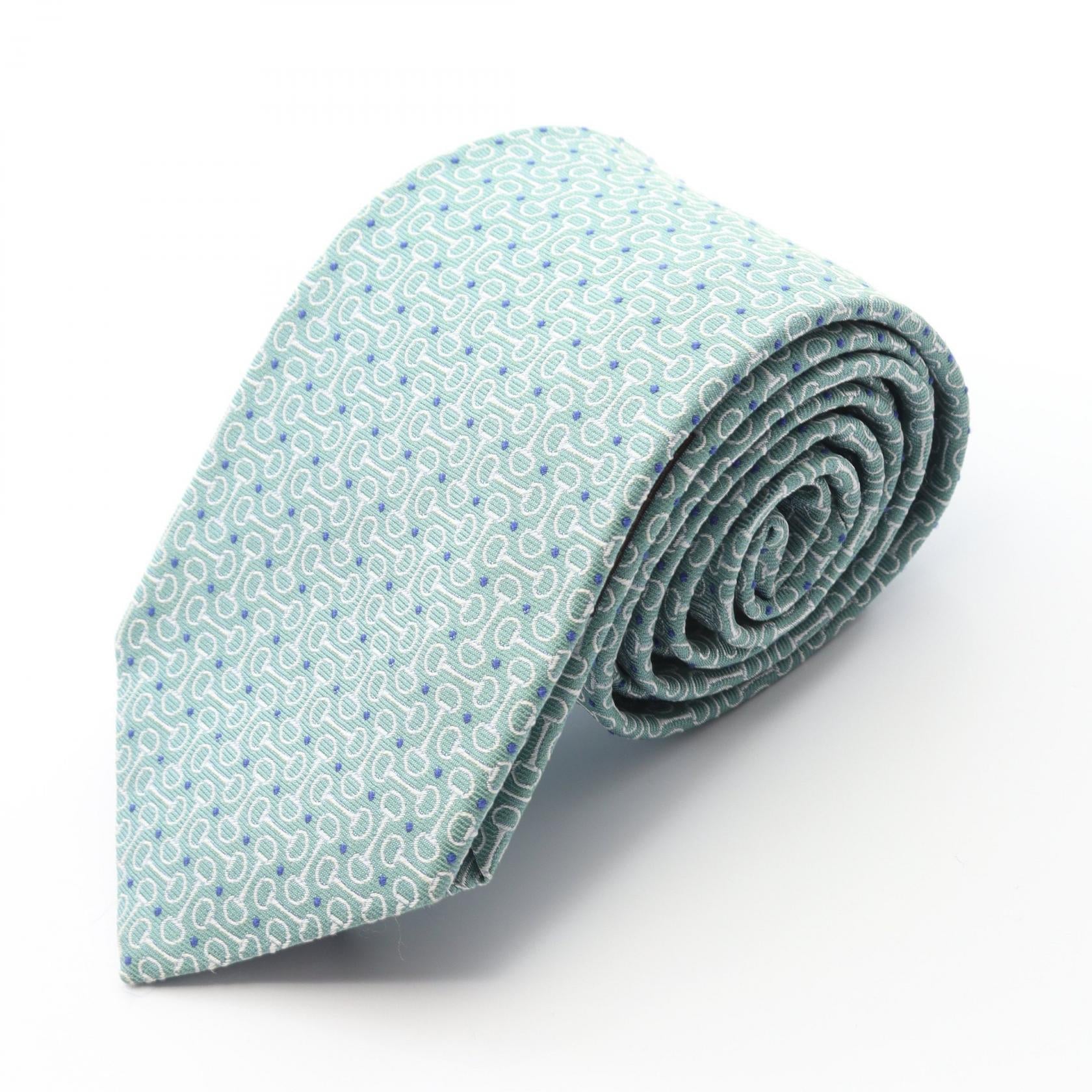 【限定値下未使用箱入HERMES 最高級シルクネクタイオリーブグリーン箱付 限定値下未使用箱入HERMES 最高級シルクネクタイオリーブグリーン箱付