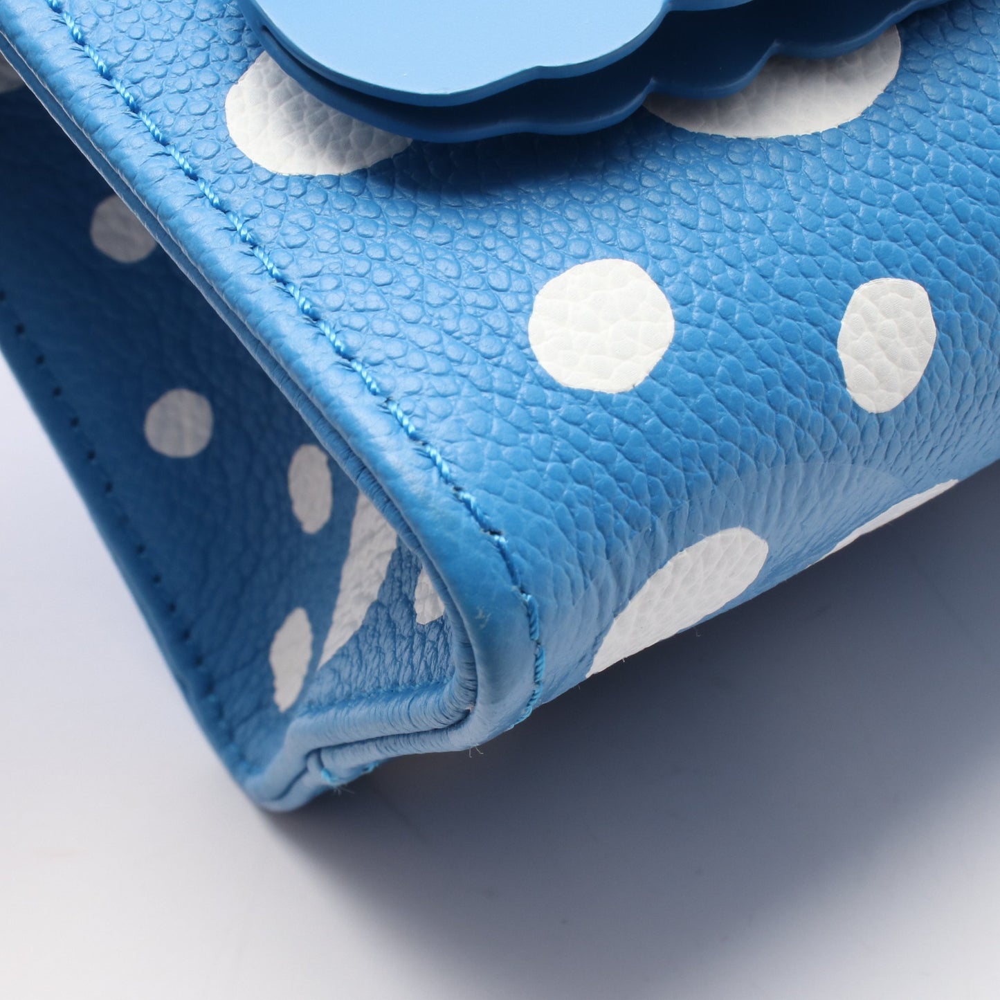 LOUIS VUITTON × yayoi kusama オンザゴーPM ハンドバッグ レザー ブルー ホワイト 2WAY ルイヴィトン バッグ LOUIS VUITTON