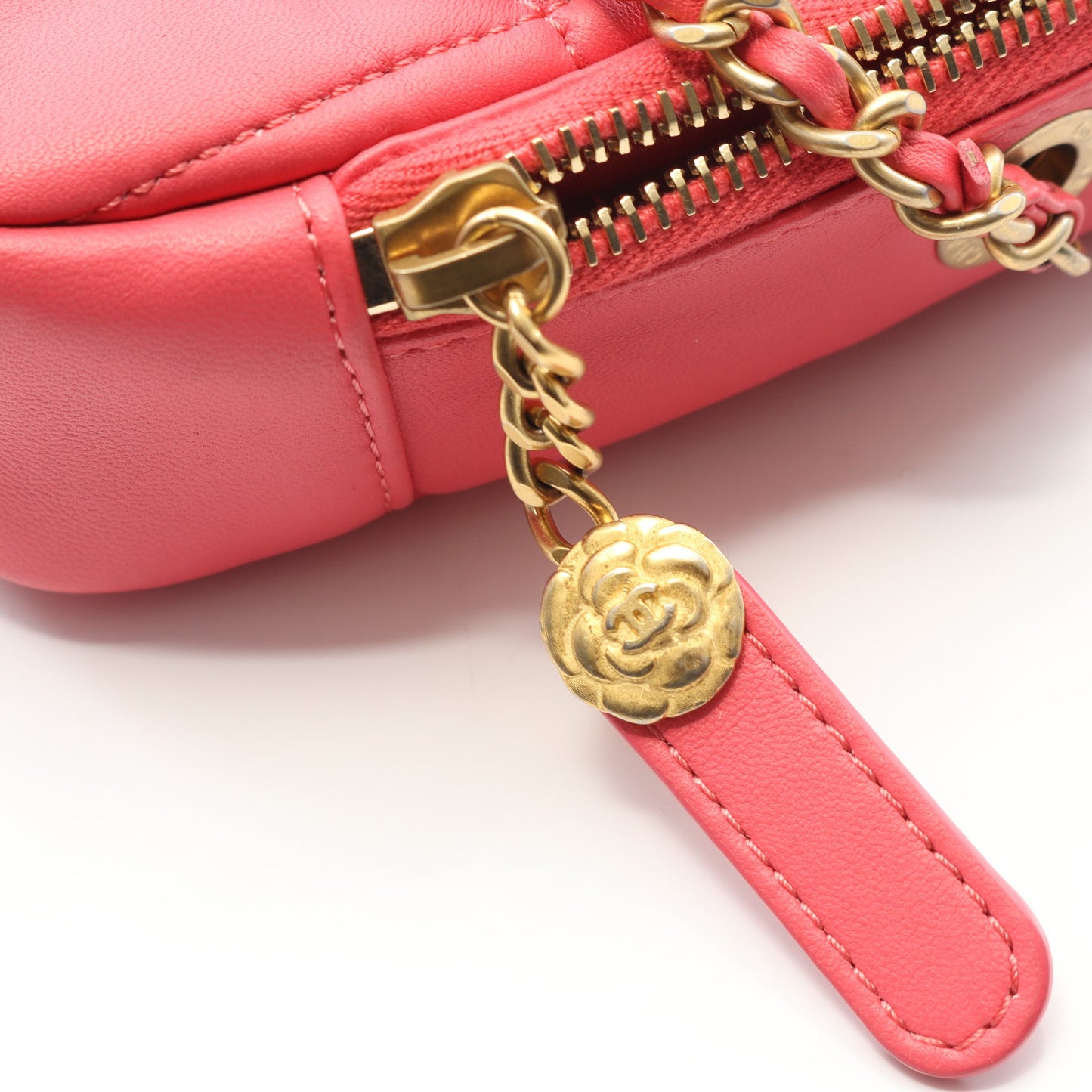 マトラッセ チェーンショルダーバッグ ラムスキン ピンク ゴールド金具 シャネル バッグ CHANEL