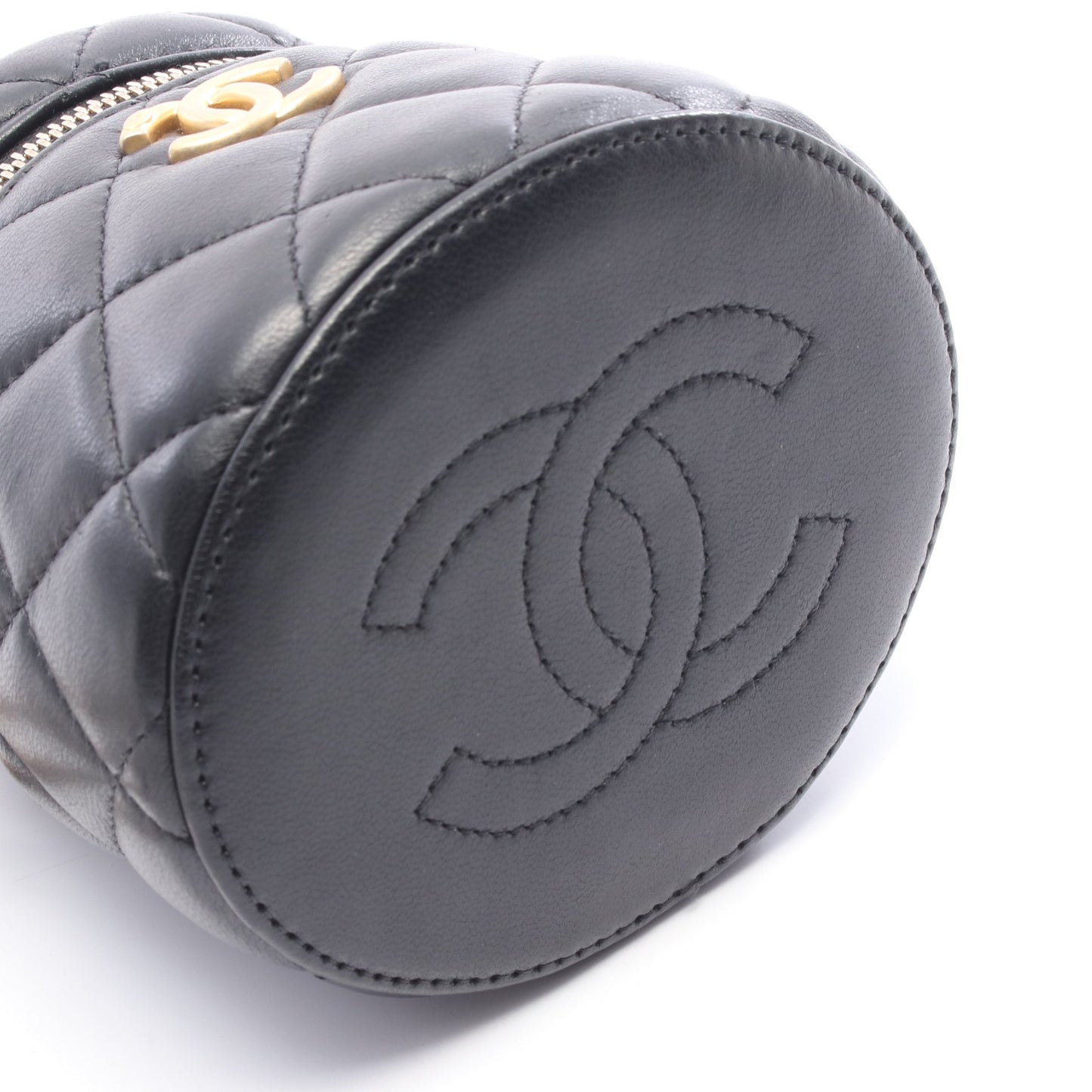 マトラッセ バニティ チェーンショルダーバッグ ラムスキン ブラック ゴールド金具 シャネル バッグ CHANEL
