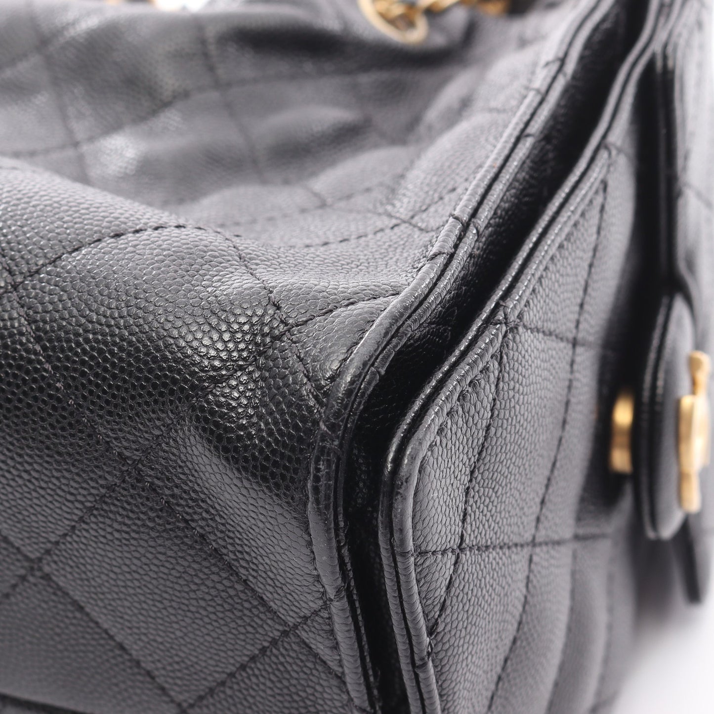 シャネル25 スモール チェーンショルダーバッグ キャビアスキン ブラック ゴールド金具 シャネル バッグ CHANEL