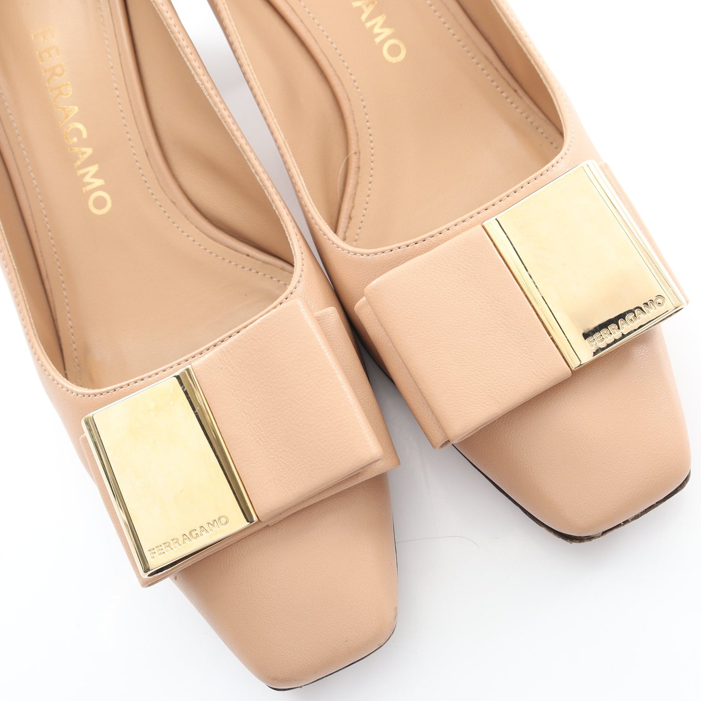 LENA リボンディテール パンプス レザー ピンクベージュ サルヴァトーレフェラガモ シューズ Salvatore Ferragamo