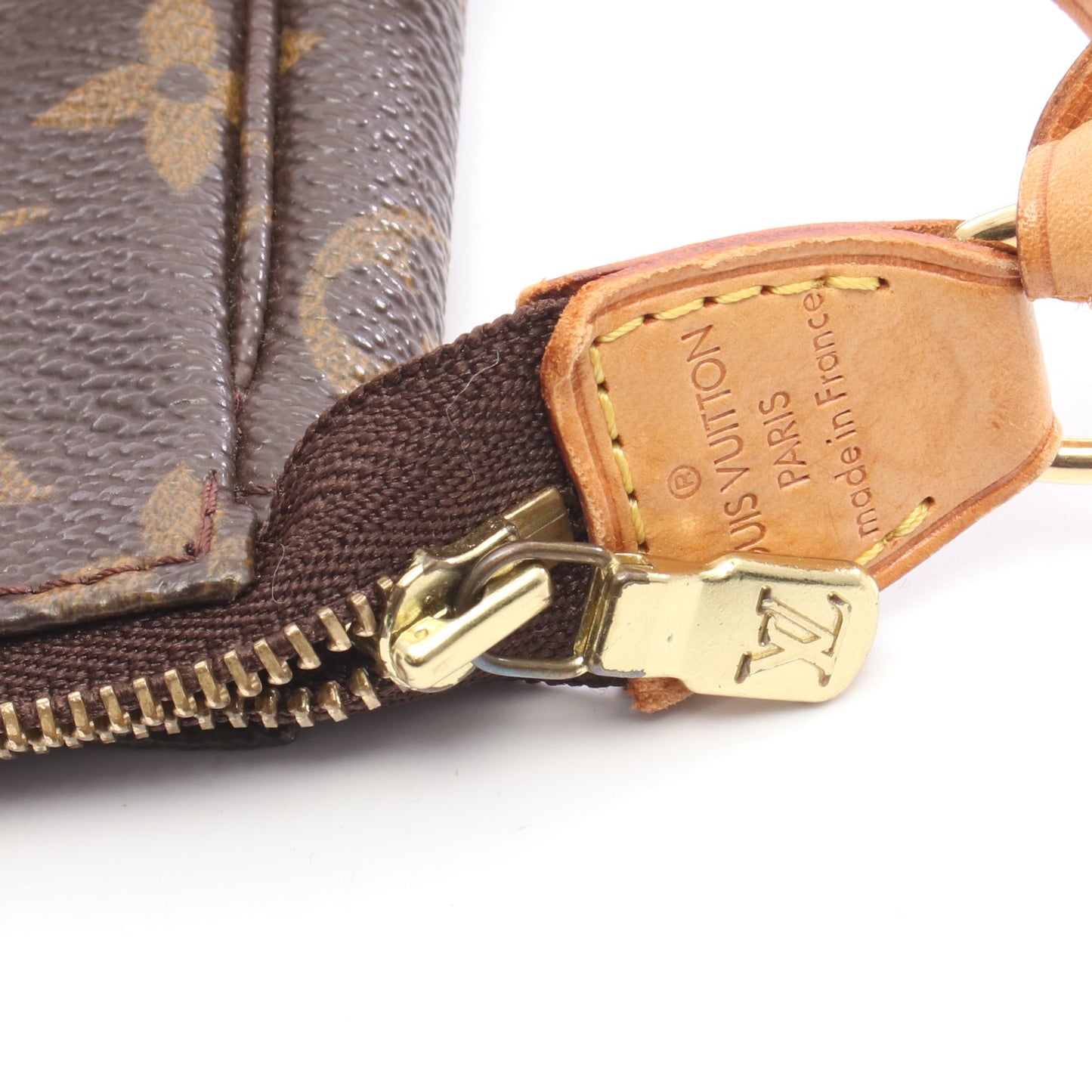 ポシェットアクセソワール モノグラム ハンドバッグ PVC レザー ブラウン ルイヴィトン バッグ LOUIS VUITTON