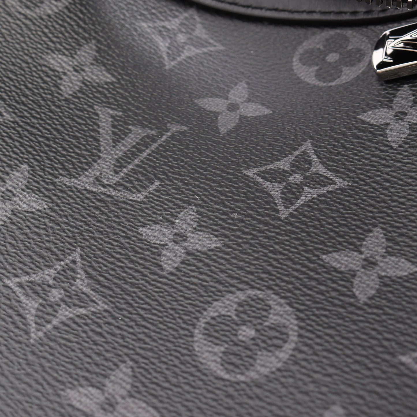 トリオ メッセンジャー モノグラム エクリプス ショルダーバッグ PVC レザー ブラック グレー ルイヴィトン バッグ LOUIS VUITTON