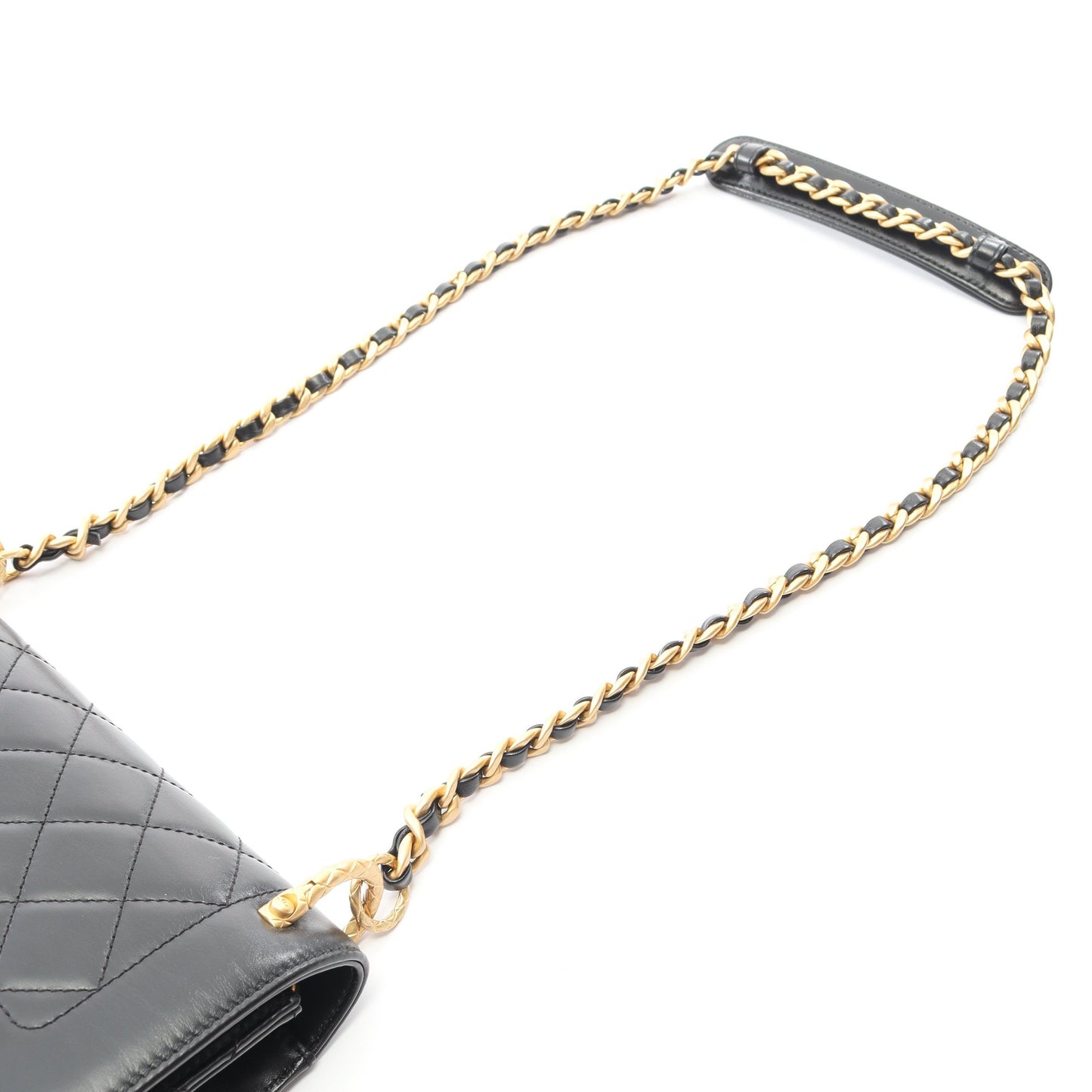 マトラッセ チェーンショルダーバッグ レザー ブラック ゴールド金具 シャネル バッグ CHANEL