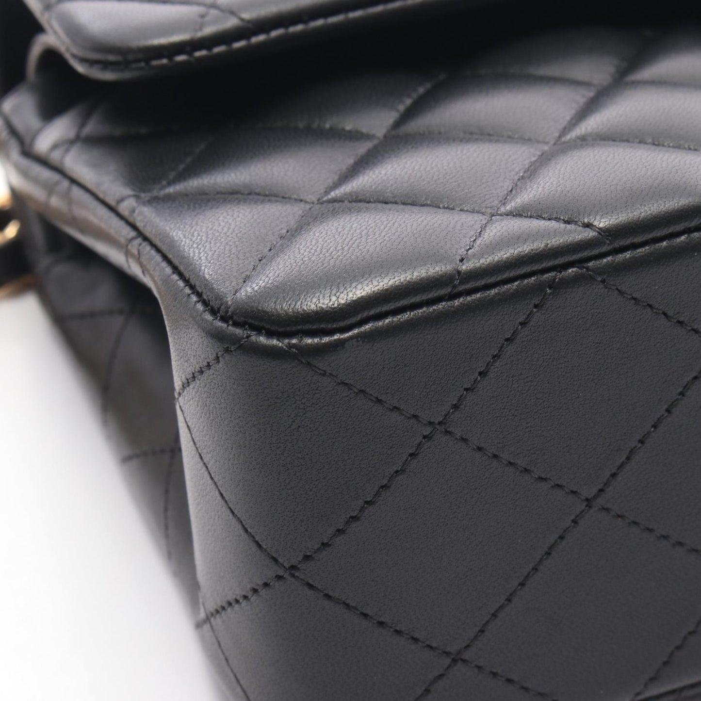 マトラッセ Wフラップ Wチェーンショルダーバッグ ラムスキン ブラック ゴールド金具 シャネル バッグ CHANEL