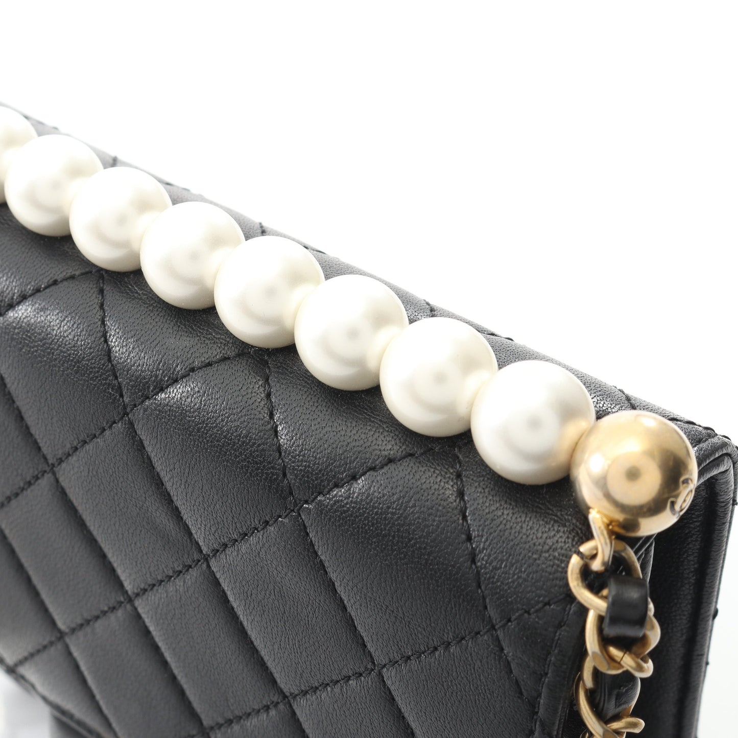 マトラッセ チェーンショルダーバッグ ラムスキン ブラック ゴールド金具 シャネル バッグ CHANEL