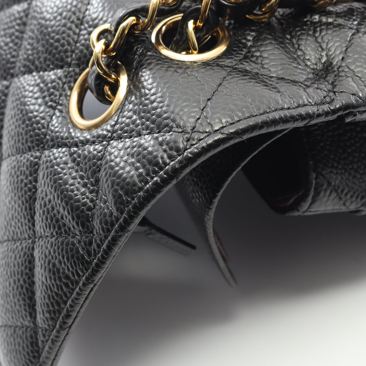 マトラッセ Wフラップ Wチェーンショルダーバッグ キャビアスキン ブラック ゴールド金具 シャネル バッグ CHANEL