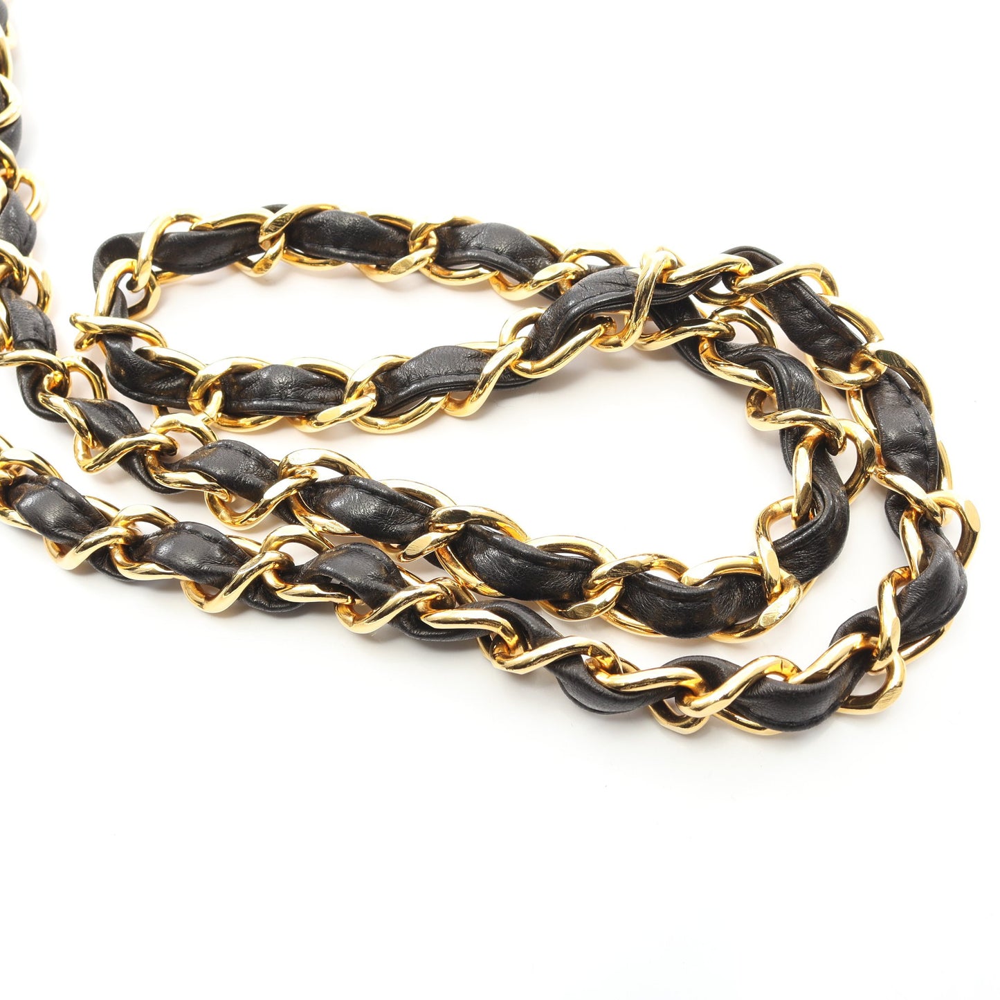 Vステッチ チェーンショルダーバッグ ラムスキン ブラック ゴールド金具 シャネル バッグ CHANEL