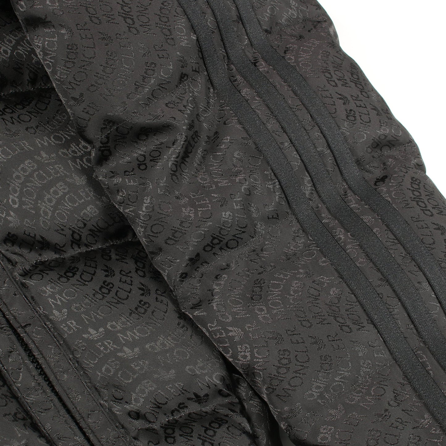 GENIUS 3 adidas ALPBACH ダウンジャケット ナイロン ブラック モンクレール