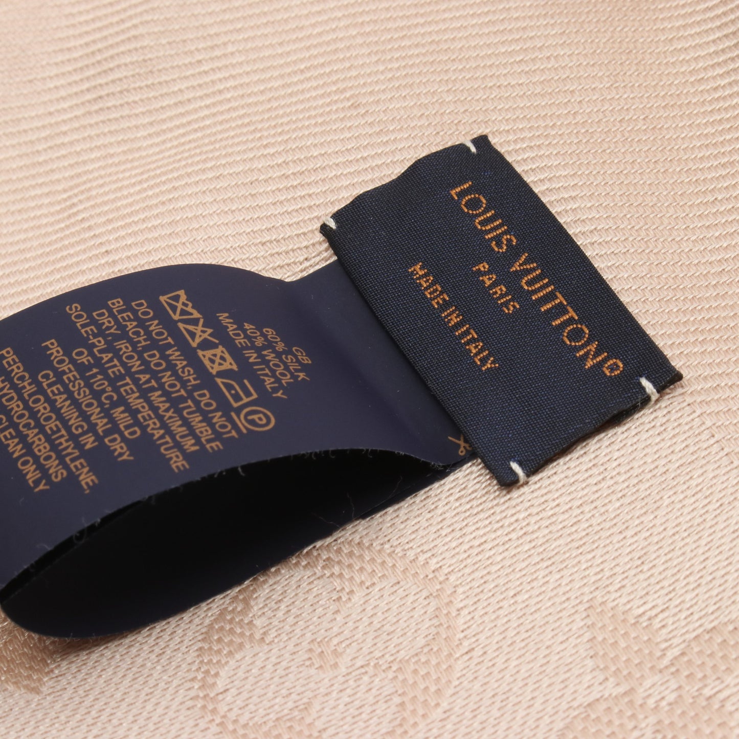モノグラム エクリュ ショール シルク ウール ベージュ ルイヴィトン 財布・小物 LOUIS VUITTON