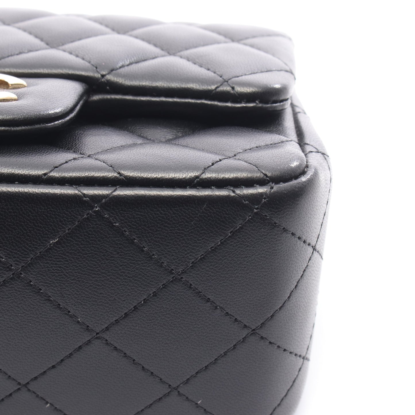 ミニマトラッセ チェーンショルダーバッグ ラムスキン ブラック シルバー金具 シャネル バッグ CHANEL
