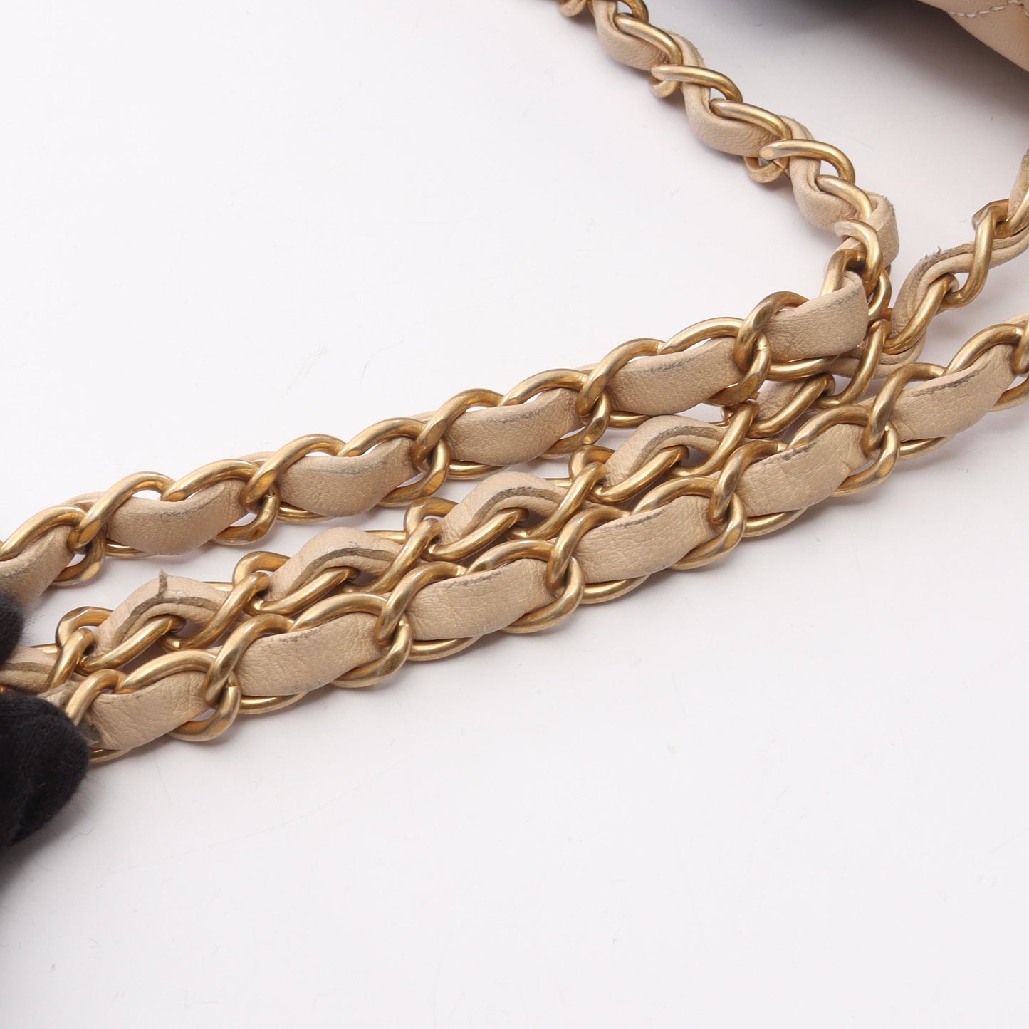 マトラッセ チェーンショルダーバッグ ラムスキン ブラック ベージュ ゴールド金具 シャネル バッグ CHANEL