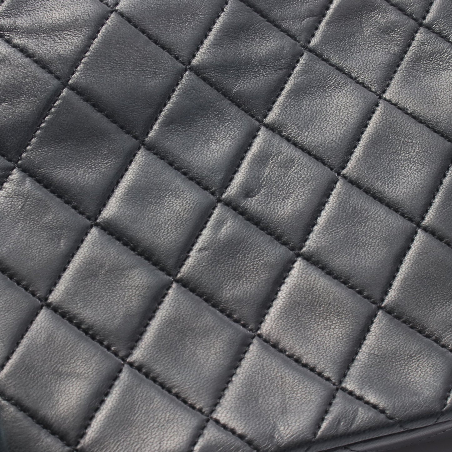 フルフラップ マトラッセ チェーンショルダーバッグ ラムスキン ブラック ゴールド金具 シャネル バッグ CHANEL