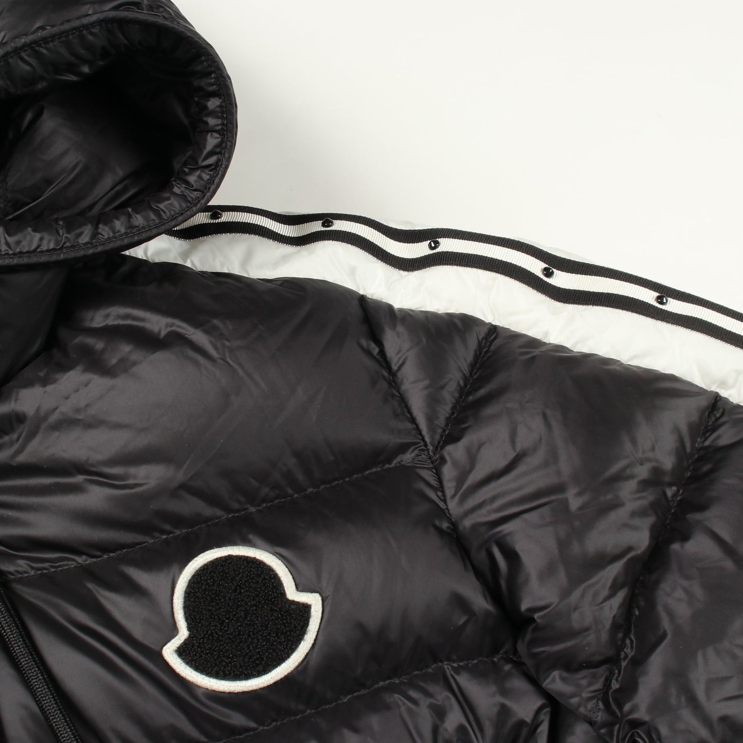 STELLAIRE ダウンジャケット ナイロン ブラック フード付き モンクレール アウター MONCLER