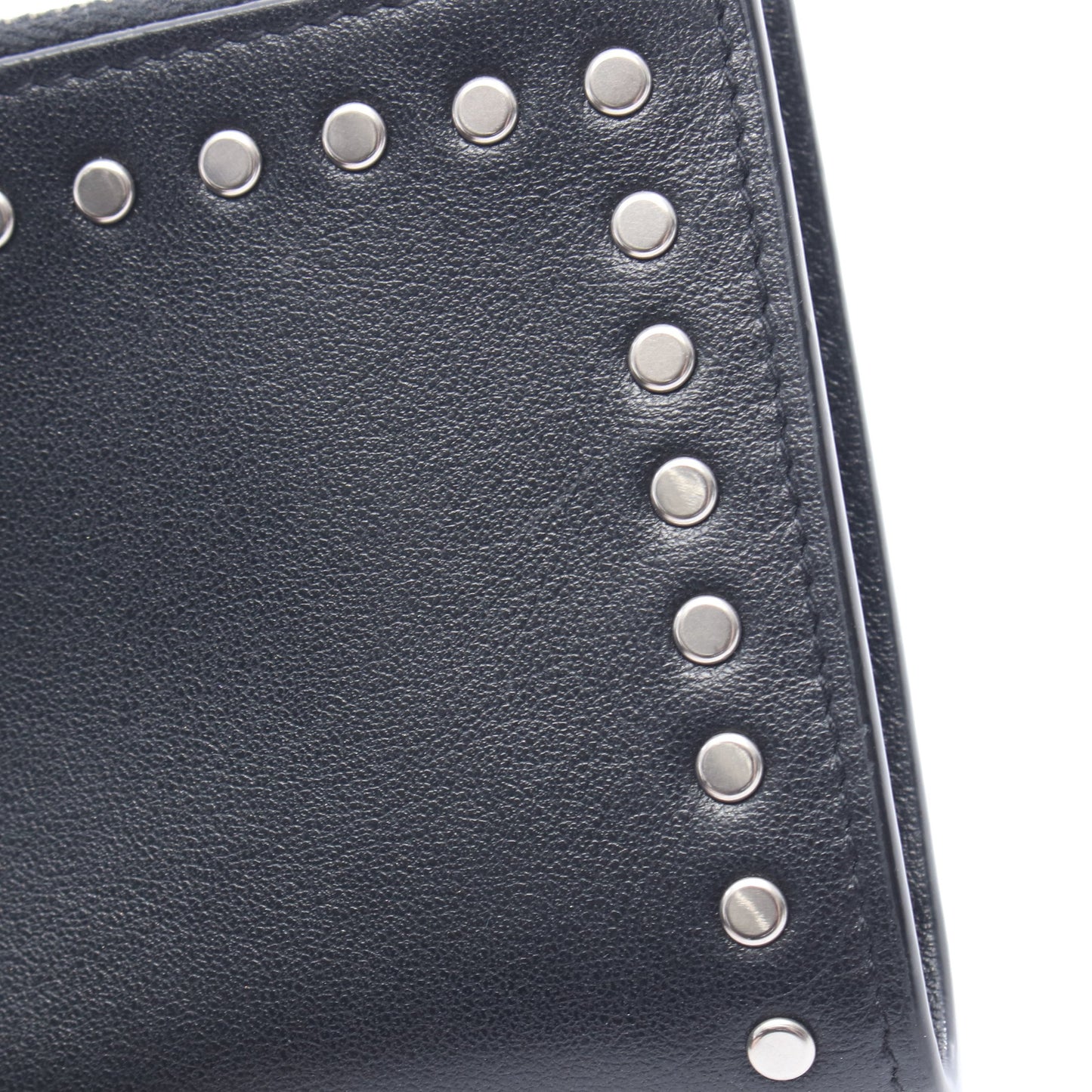 スタッズ 二つ折り財布 レザー ブラック サンローランパリ 財布・小物 SAINT LAURENT PARIS