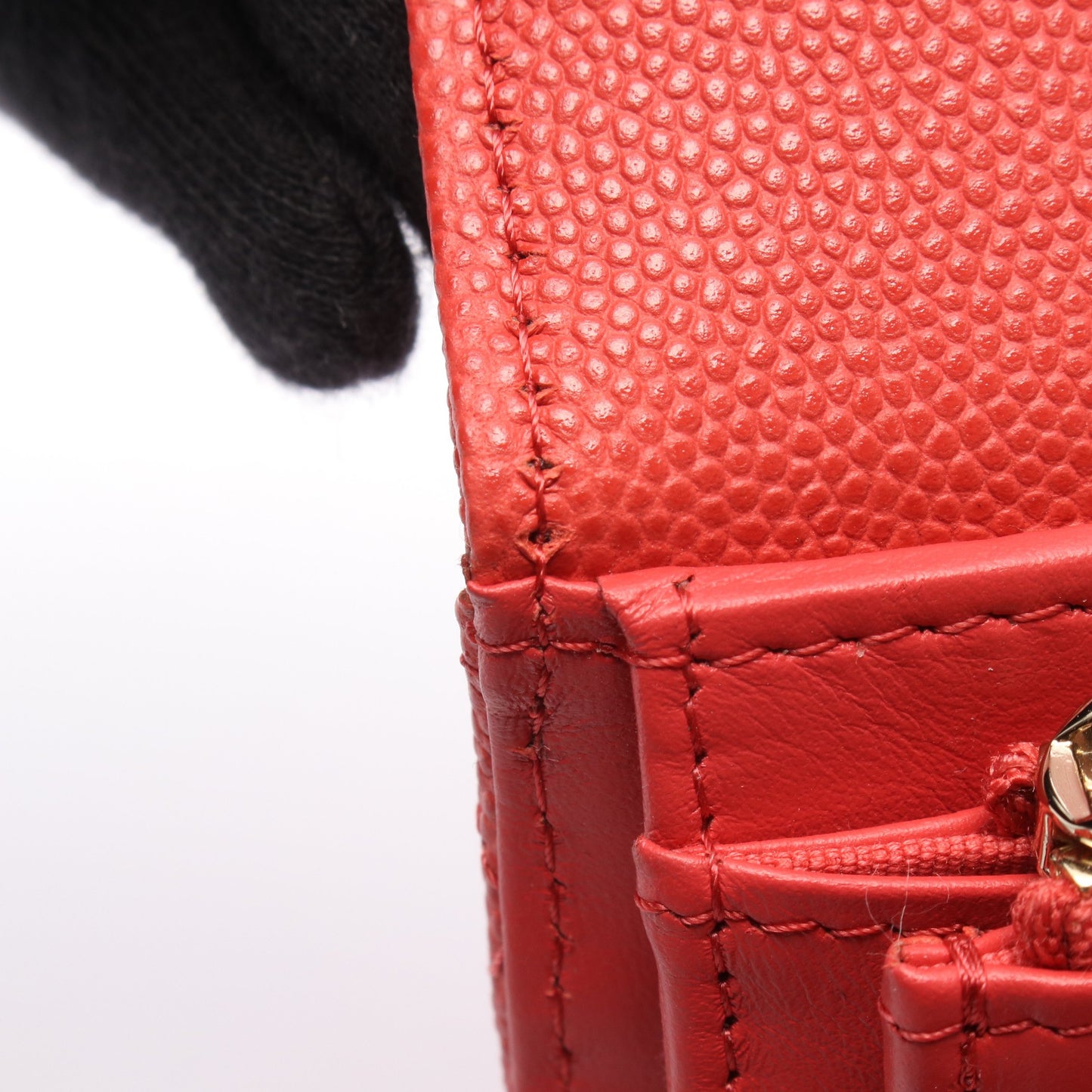 マトラッセ 三つ折り長財布 キャビアスキン ピンクレッド シルバー金具 シャネル 財布・小物 CHANEL