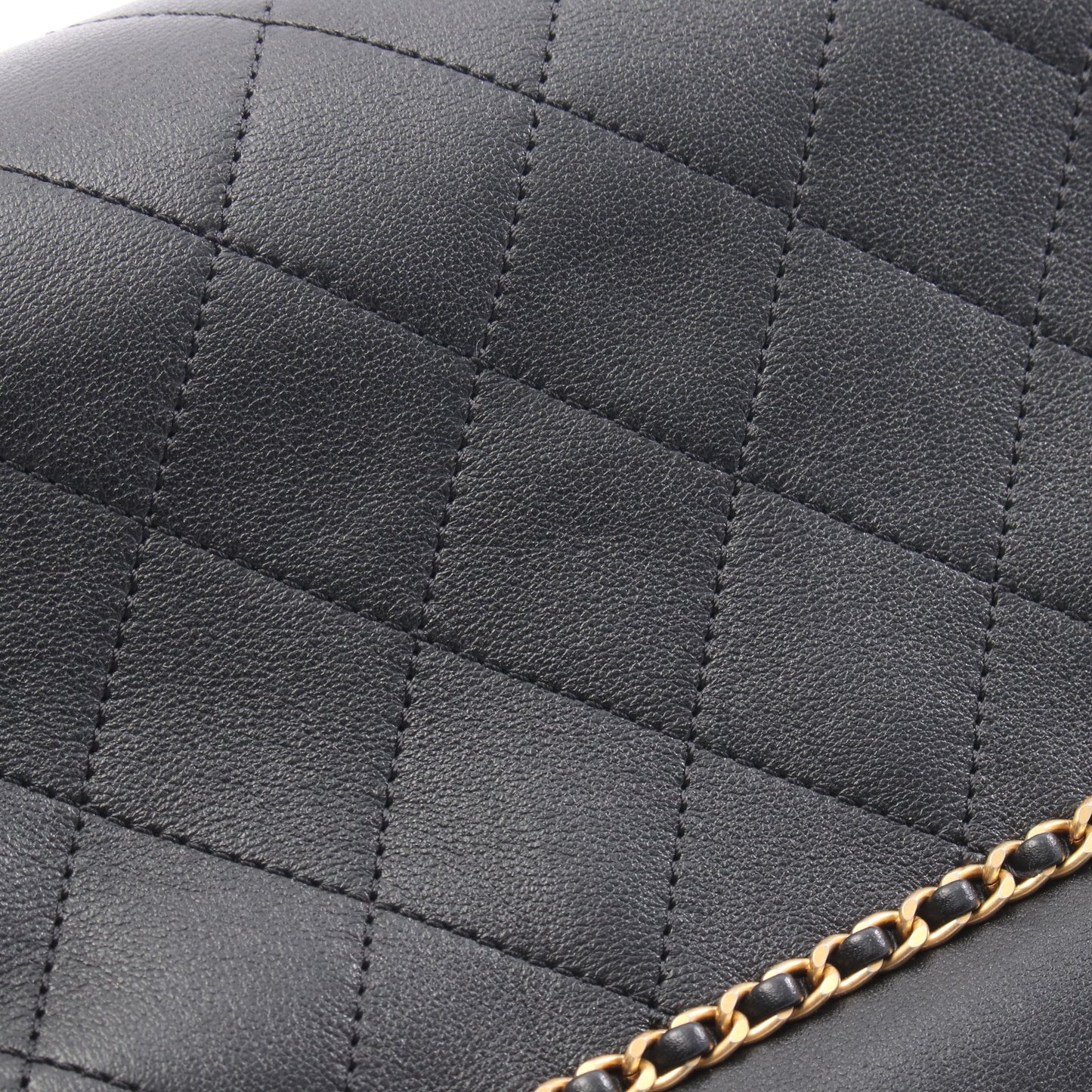 マトラッセ チェーンショルダーバッグ レザー ブラック ゴールド金具 シャネル バッグ CHANEL