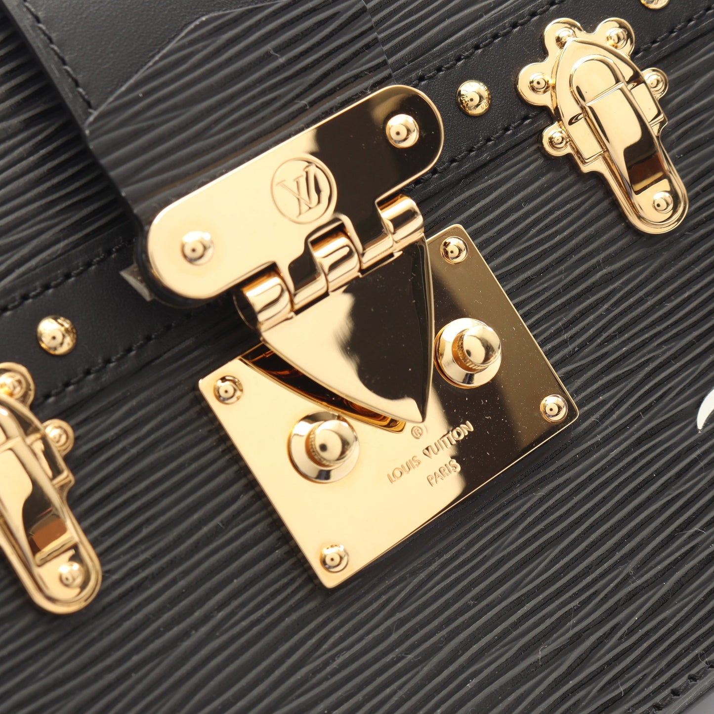 トランククラッチ エピ ノワール ショルダーバッグ レザー ブラック ルイヴィトン バッグ LOUIS VUITTON