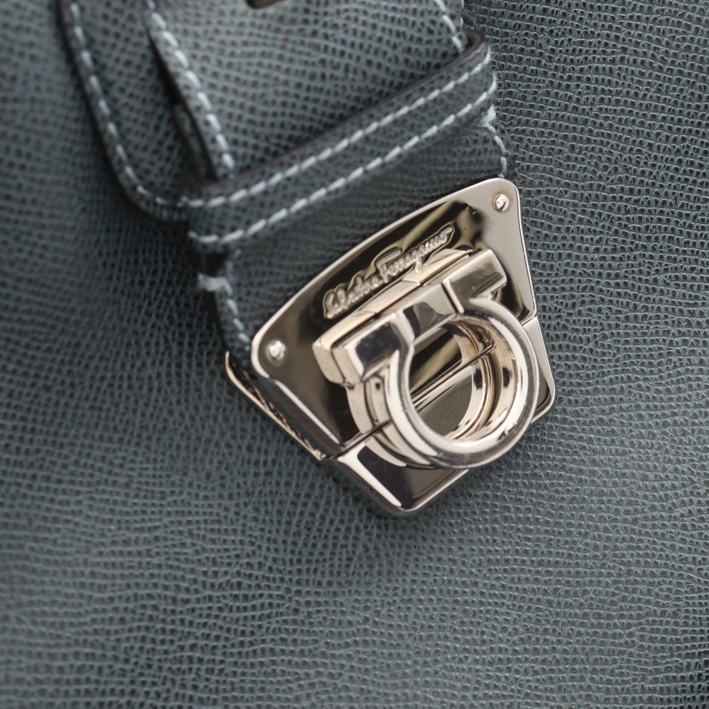 ガンチーニ ワンショルダーバッグ レザー ブルーグリーン サルヴァトーレフェラガモ バッグ Salvatore Ferragamo