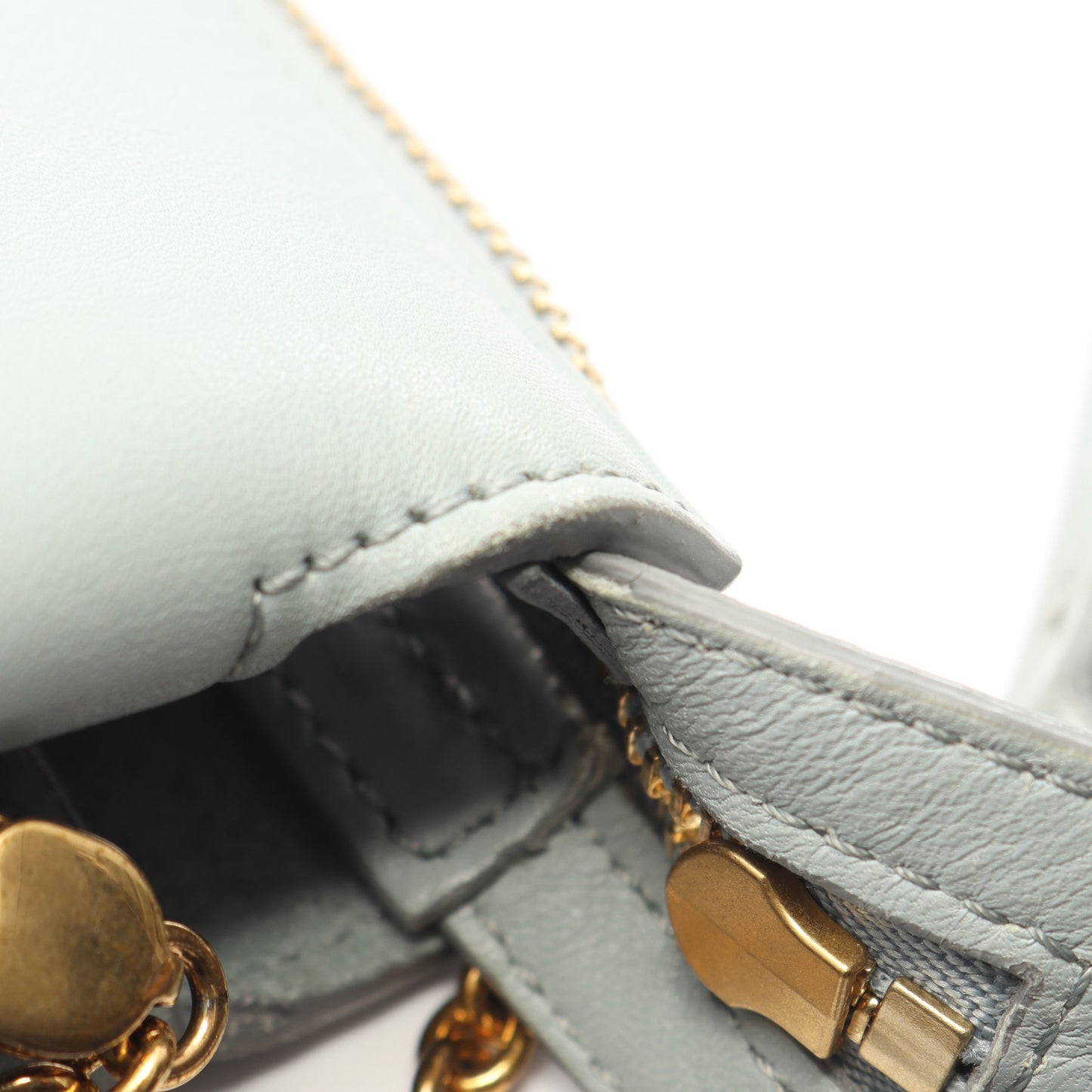 トライフォールド チェーンショルダーバッグ レザー ライトブルー セリーヌ バッグ CELINE
