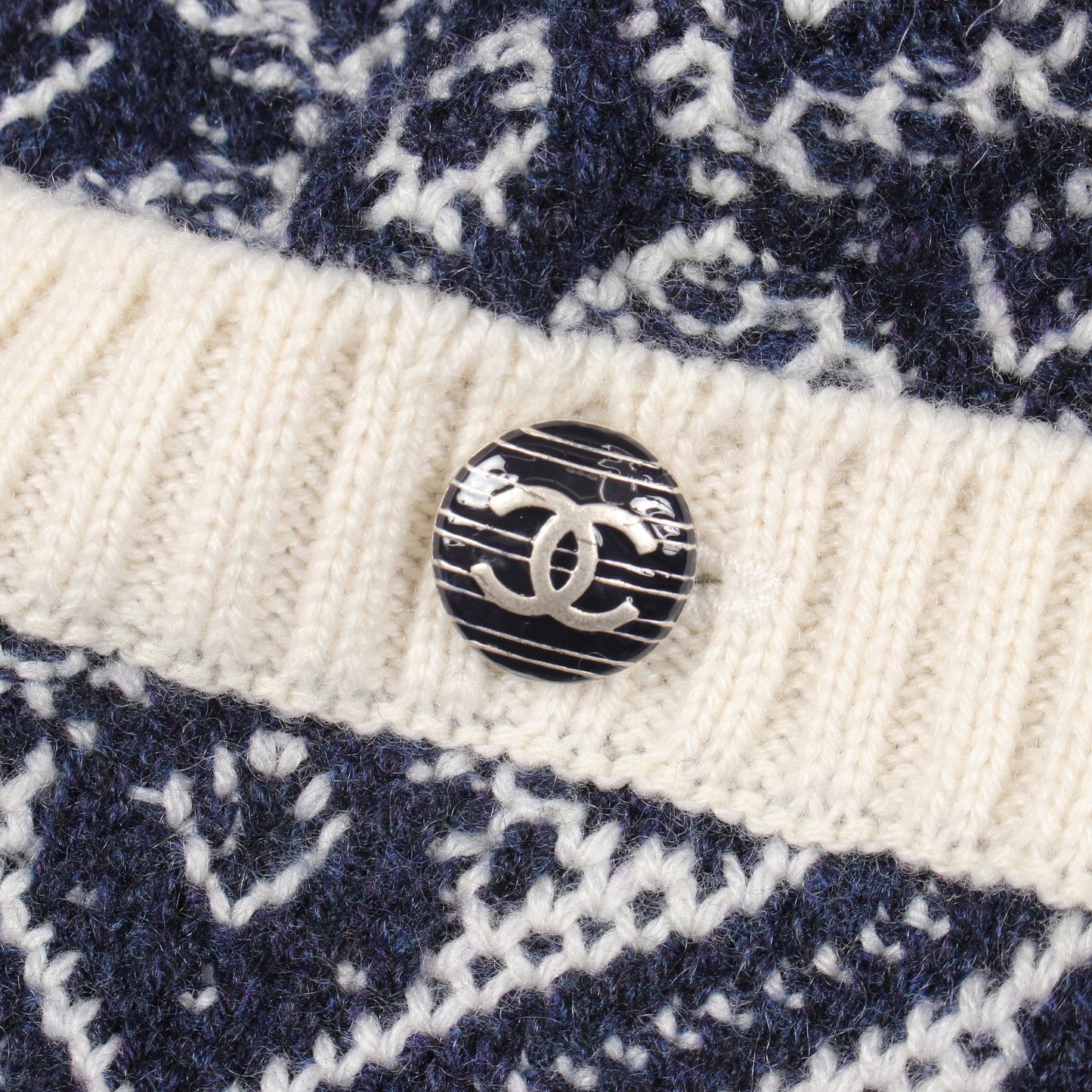ココマークボタン Vネック カーディガン カシミヤ ネイビー オフホワイト シャネル トップス CHANEL