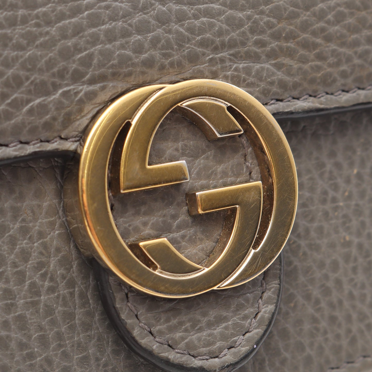 インターロッキングG チェーンウォレット レザー グレー グッチ バッグ GUCCI