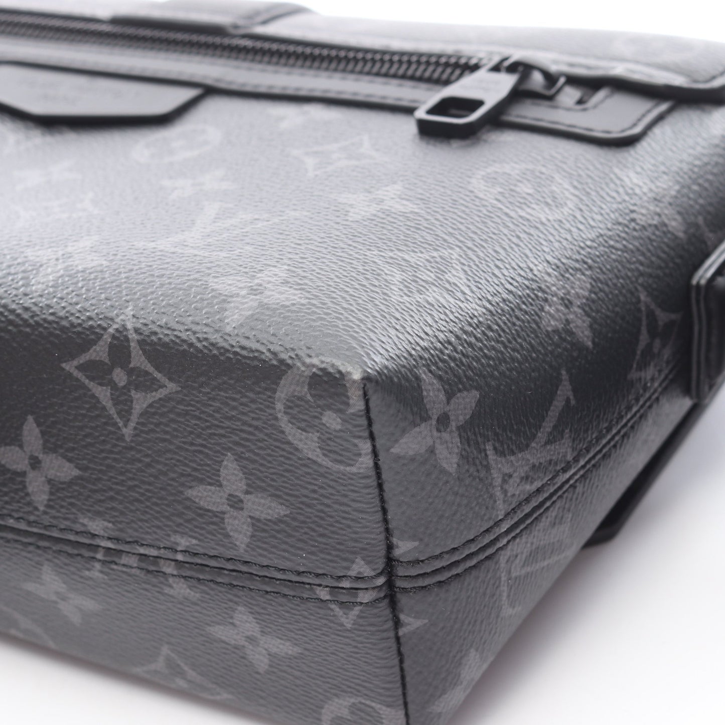 Sケープ メッセンジャー モノグラムエクリプス ショルダーバッグ PVC レザー ブラック ルイヴィトン バッグ LOUIS VUITTON