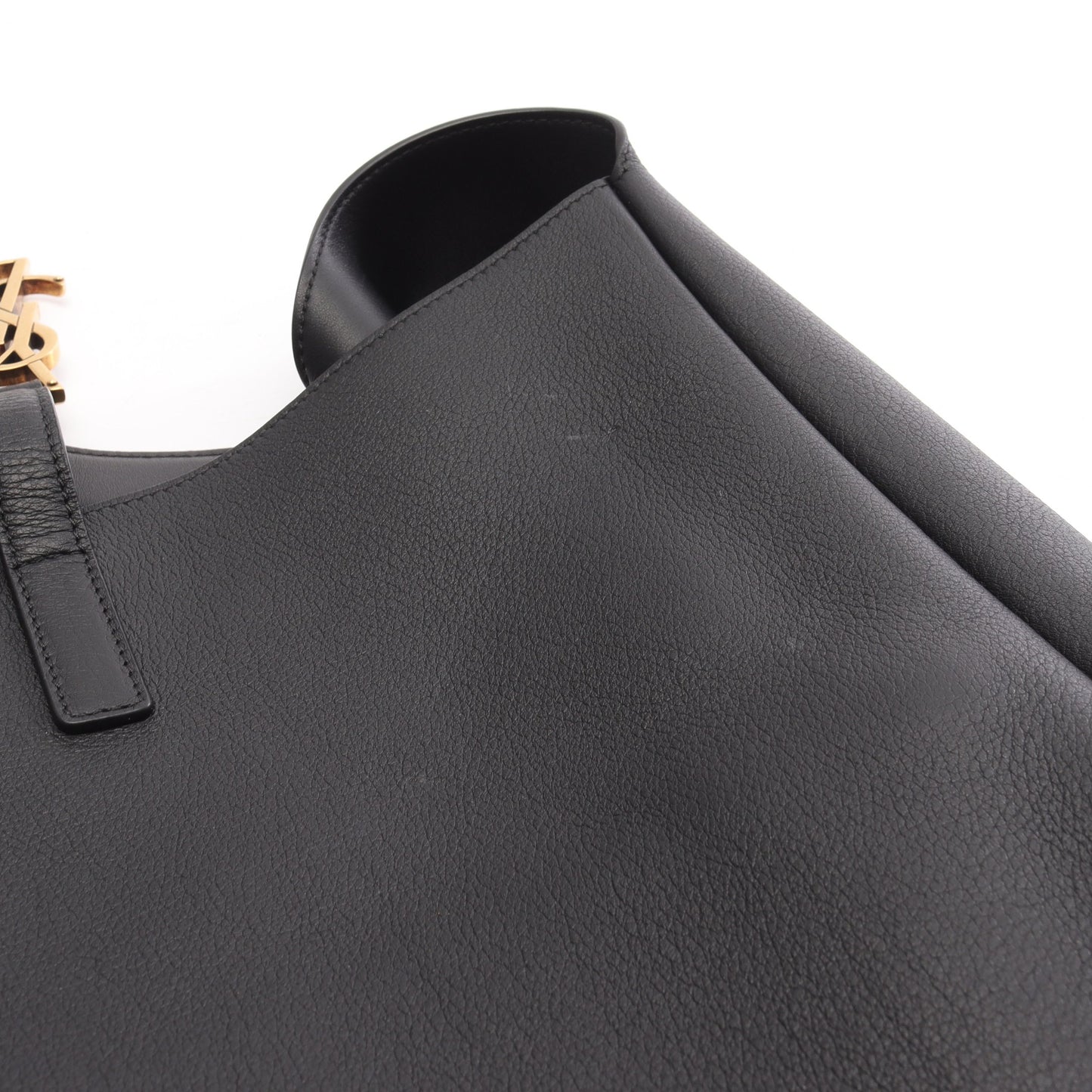 LE 5 A 7 ソフト ラージ ショルダーバッグ レザー ブラック サンローランパリ バッグ SAINT LAURENT PARIS