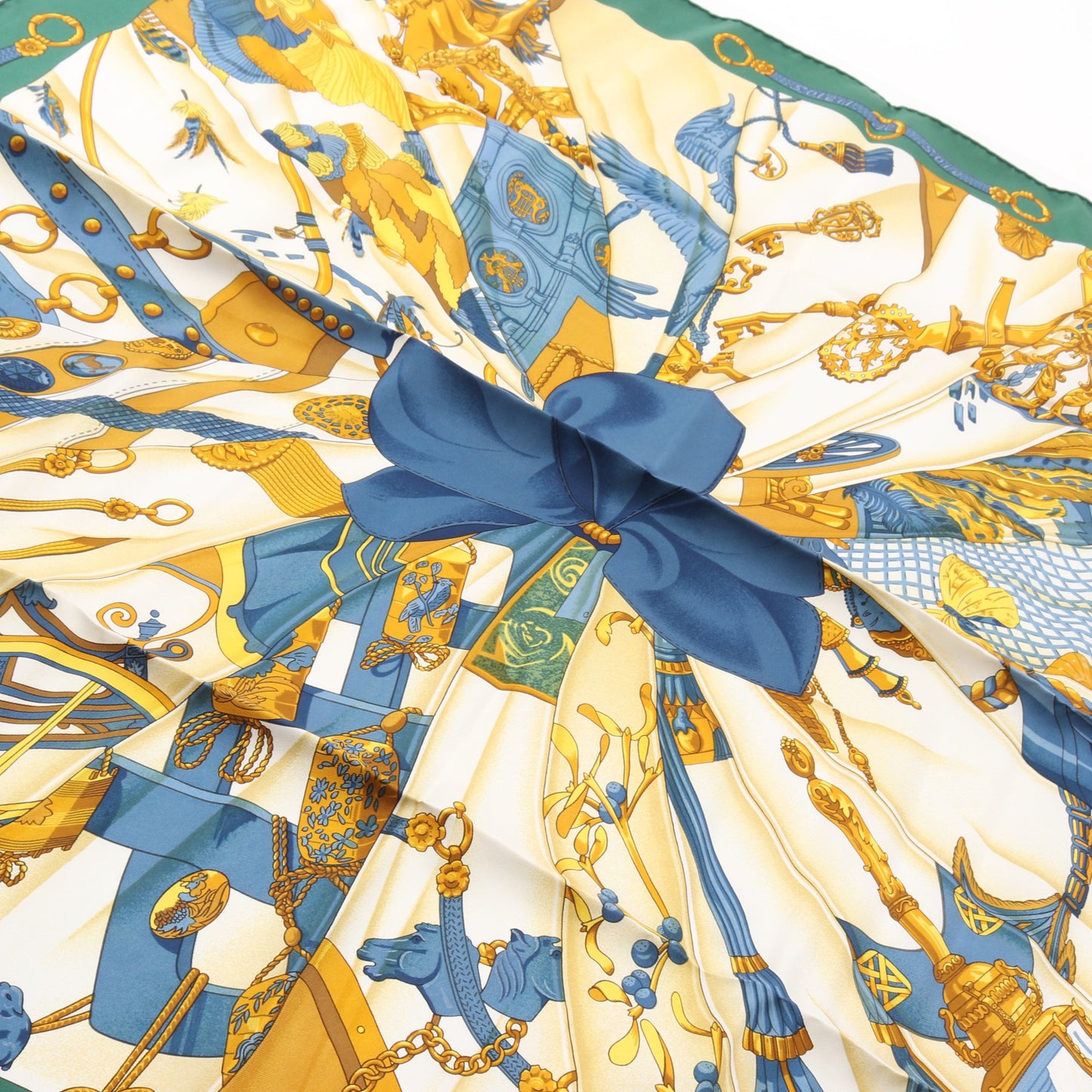 カレ90 Soleil de Soie スカーフ シルク グリーン マルチカラー エルメス 財布・小物 HERMES