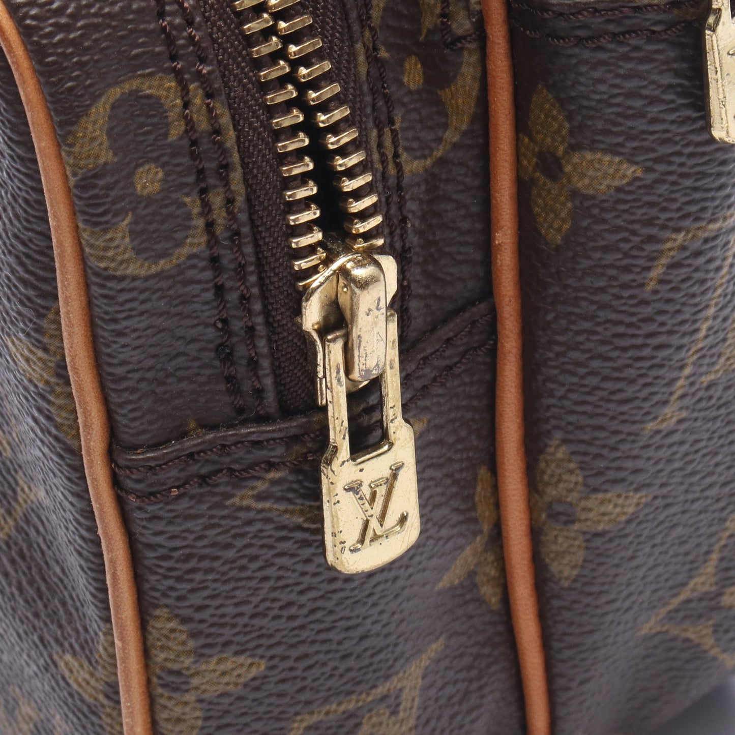ミニアマゾン モノグラム ショルダーバッグ PVC レザー ブラウン ルイヴィトン バッグ LOUIS VUITTON