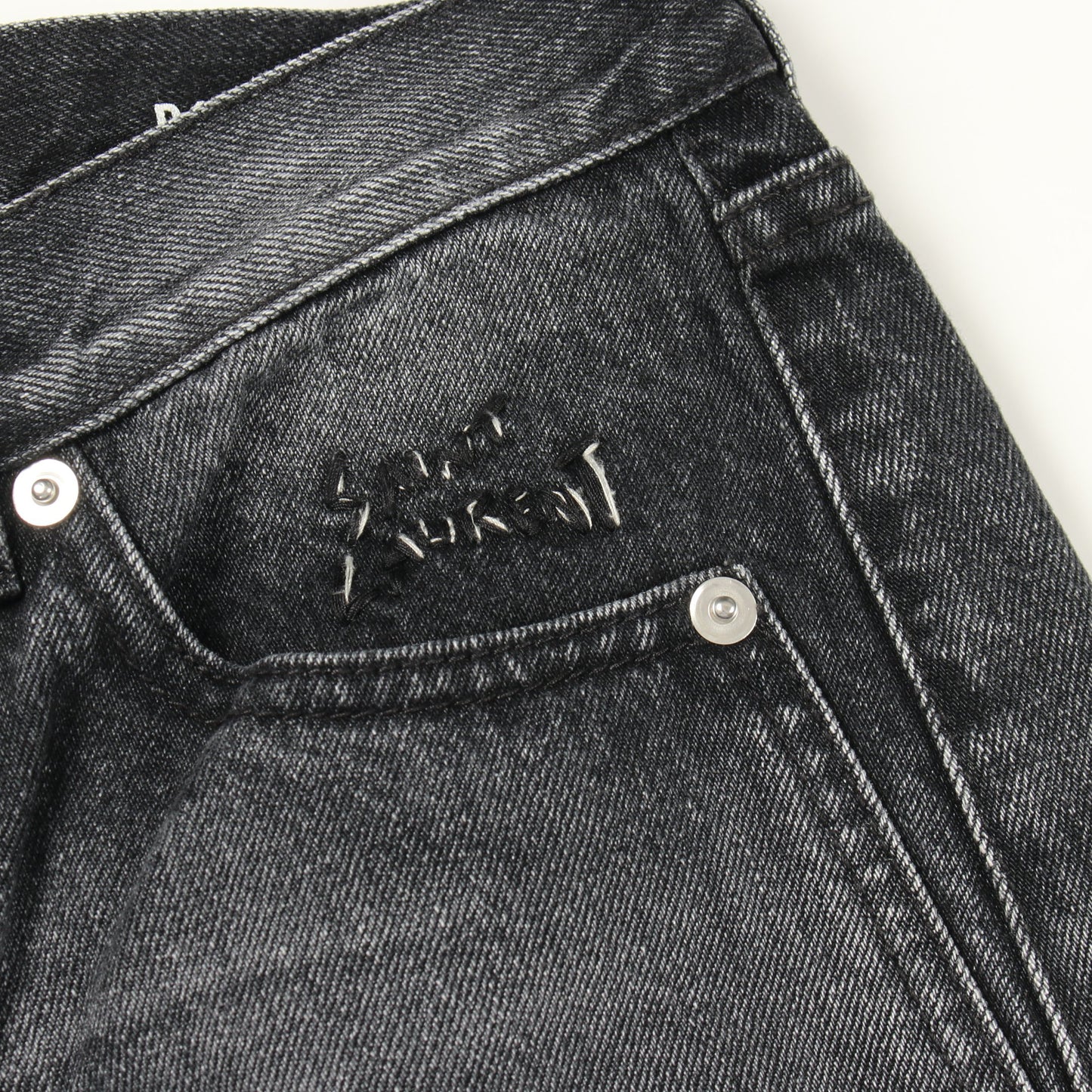 ロゴステッチ 切りっぱなし加工 デニムパンツ コットン ダークグレー サンローランパリ ボトムス SAINT LAURENT PARIS