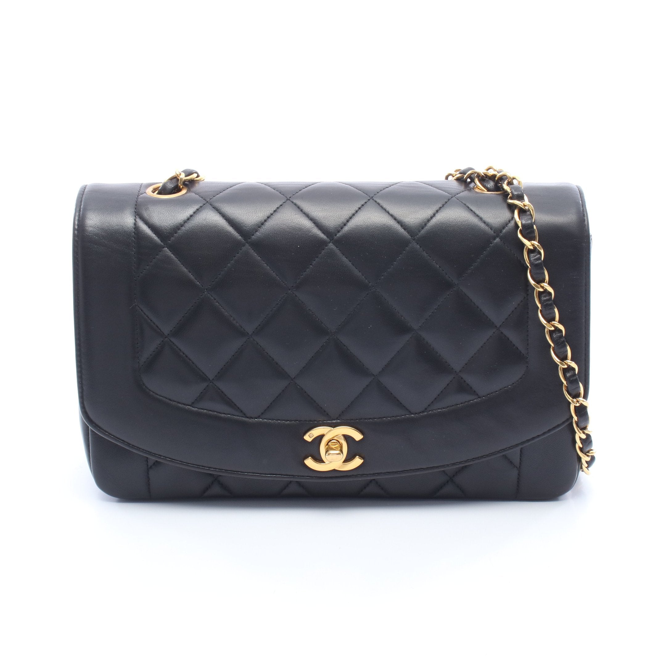 シャネル CHANEL マトラッセ 22 ダイアナフラップ チェーンショルダー ラムスキン ブラック ゴールド金具 ショルダーバッグ 斜め掛け シャネル マトラッセ バッグ ブランドバッグ レディース シャネル チェーンショルダー チェーンショルダーバッグ ショルダー 斜めがけバック 斜め掛けショルダーバッグ ブランドチェーンバッグ 8401 マトラッセ ダイアナフラップ チェーンショルダーバッグ ラムスキン