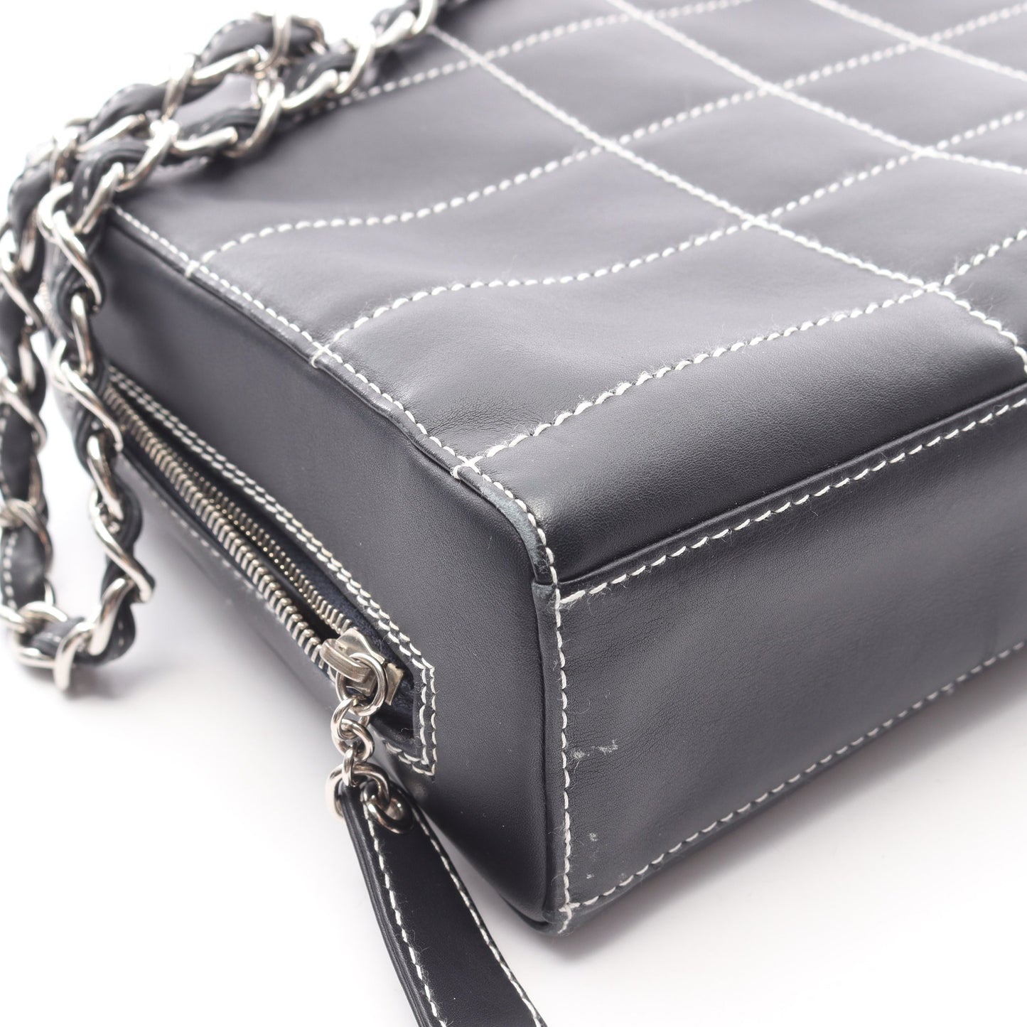 チョコバー ワイルドステッチ チェーンショルダーバッグ レザー ダークネイビー シルバー金具 シャネル バッグ CHANEL