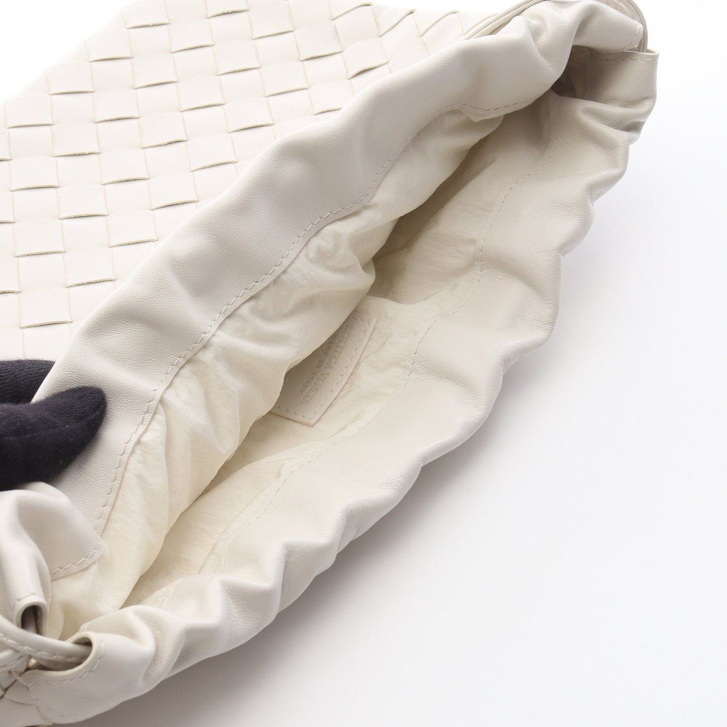 DUST BAG ダストバッグ イントレチャート ワンショルダーバッグ レザー オフホワイト ボッテガヴェネタ バッグ BOTTEGA VENETA