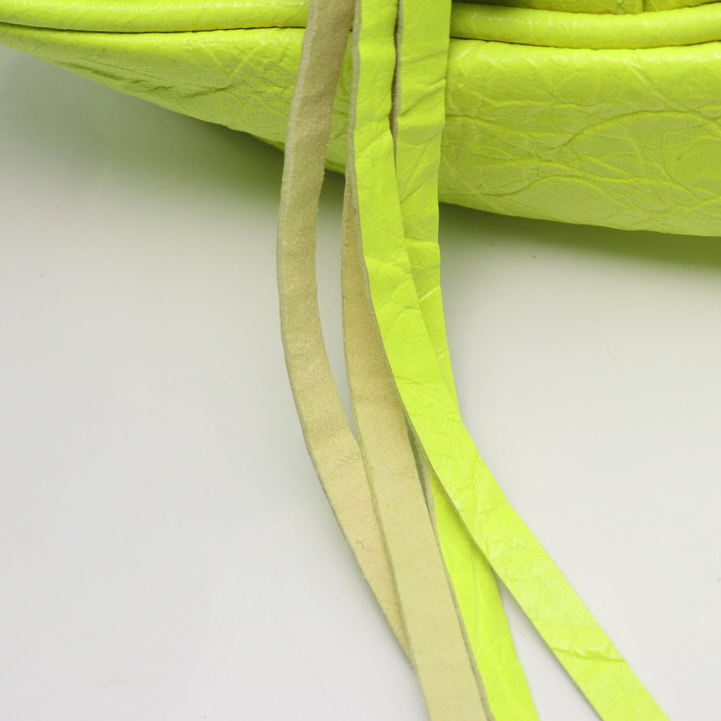 ネオ カゴール S 2WAY ハンドバッグ レザー イエローグリーン バレンシアガ バッグ BALENCIAGA