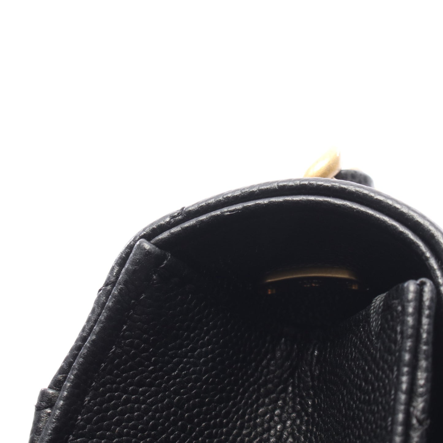 マトラッセ スモールフラップ チェーンショルダーバッグ キャビアスキン ブラック ゴールド金具 シャネル バッグ CHANEL