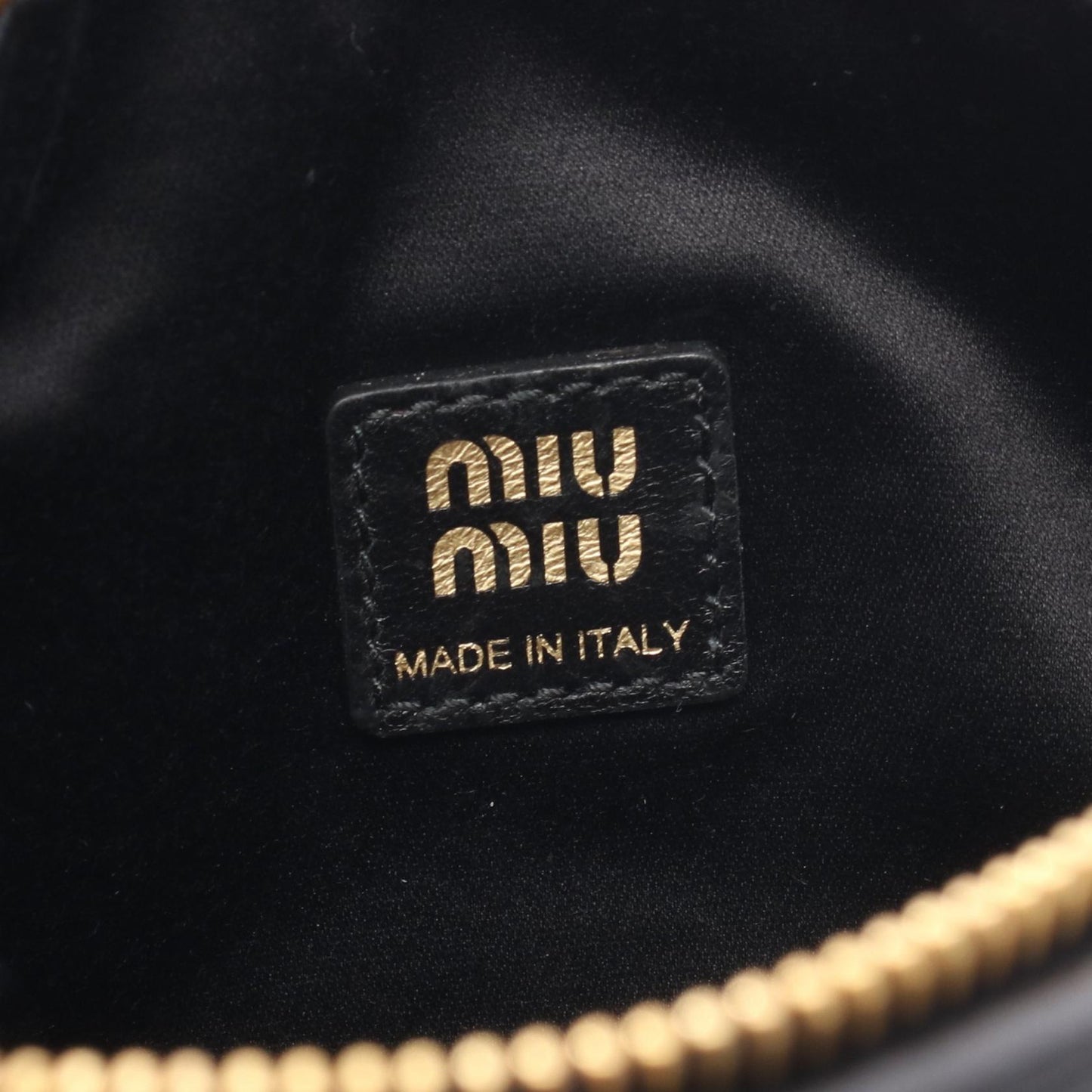 マテラッセ ハンド ハンドバッグ レザー ブラック ミュウミュウ バッグ miu miu
