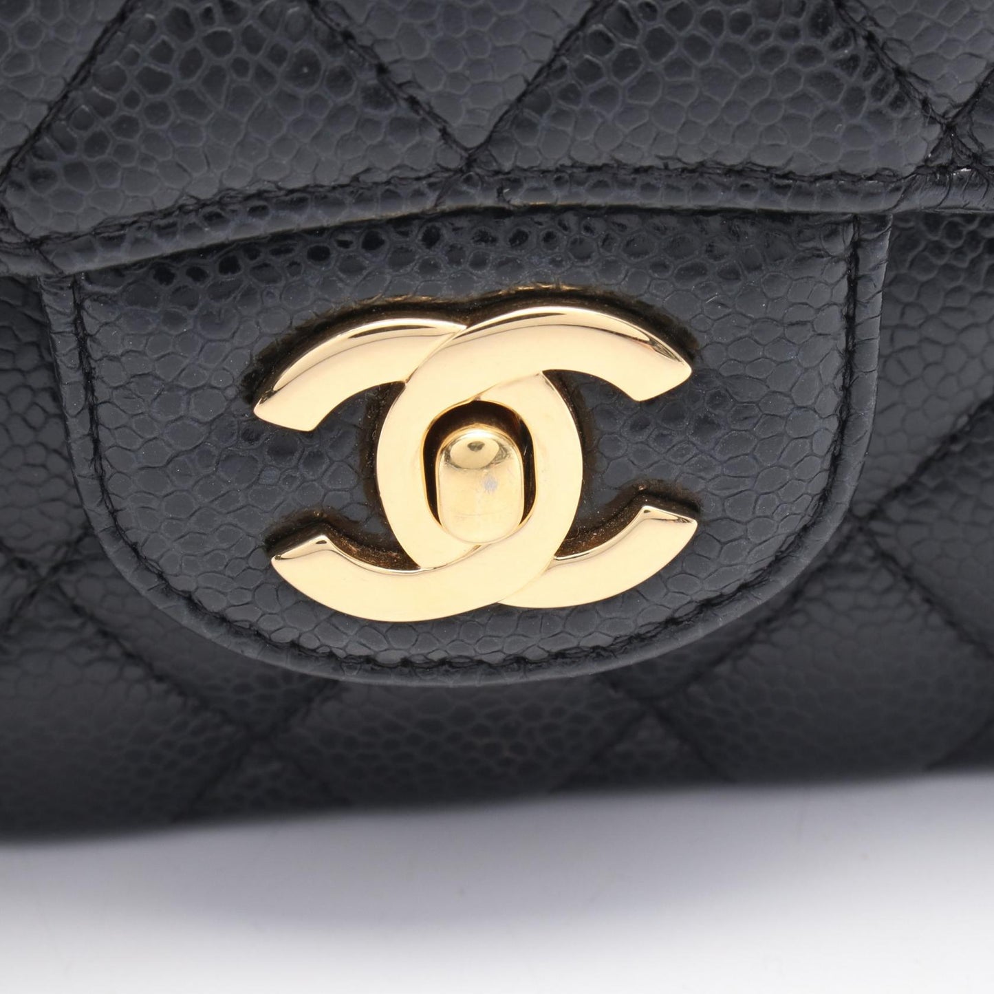 マトラッセ Wフラップ Wチェーンショルダーバッグ キャビアスキン ブラック ゴールド金具 シャネル バッグ CHANEL